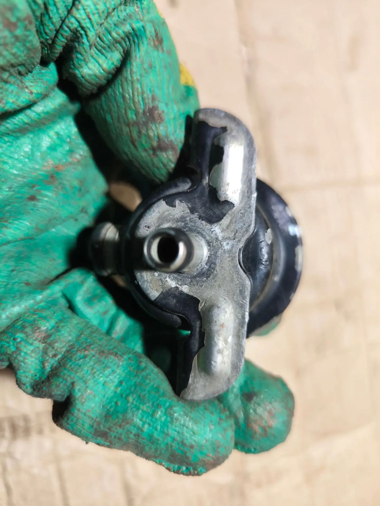https://ycs.partsauto.market/partsauto-images/thmbs/userImages/d89d66a30f14dbad161fb7a986aa0fe5/part/f6f3324d-5899-40a8-b444-895310dce575_1782881177563.jpg