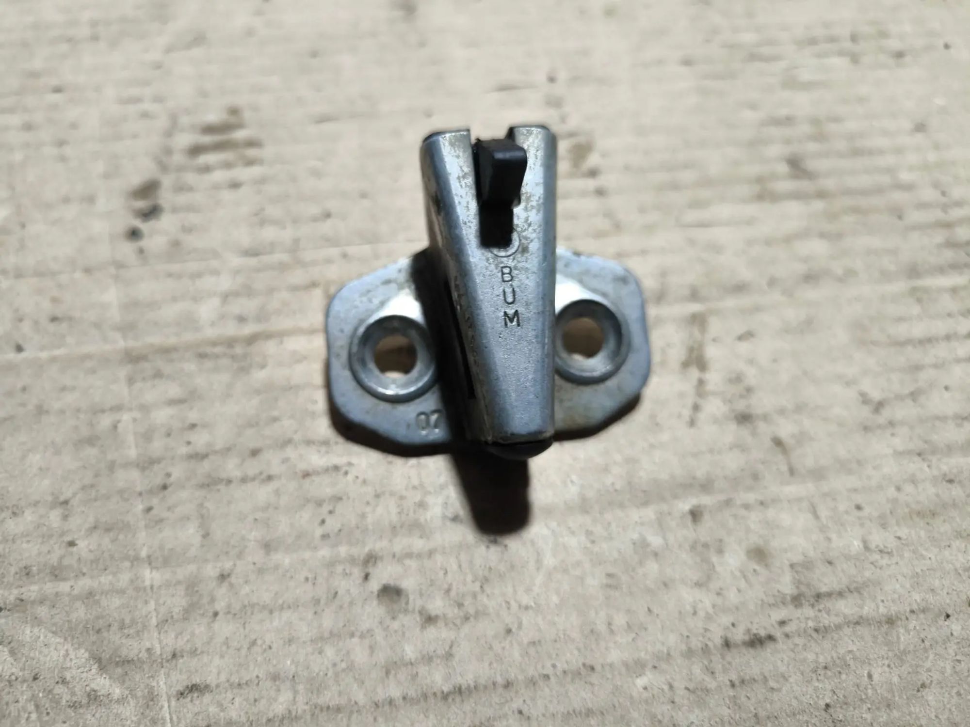 https://ycs.partsauto.market/partsauto-images/thmbs/userImages/d89d66a30f14dbad161fb7a986aa0fe5/part/f762776c-c167-4963-a1cb-531022fd6409_1783524150164.jpg
