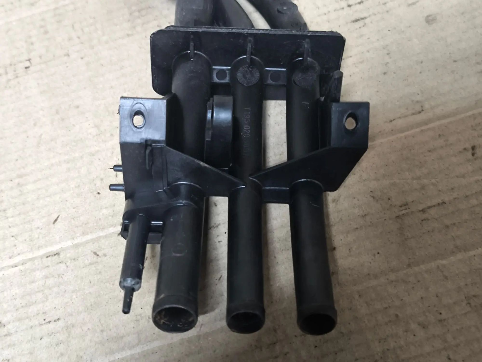 https://ycs.partsauto.market/partsauto-images/thmbs/userImages/d89d66a30f14dbad161fb7a986aa0fe5/part/f8be068a-c693-4faf-b3b1-64c6f08a8a1a_1781698218337.jpg