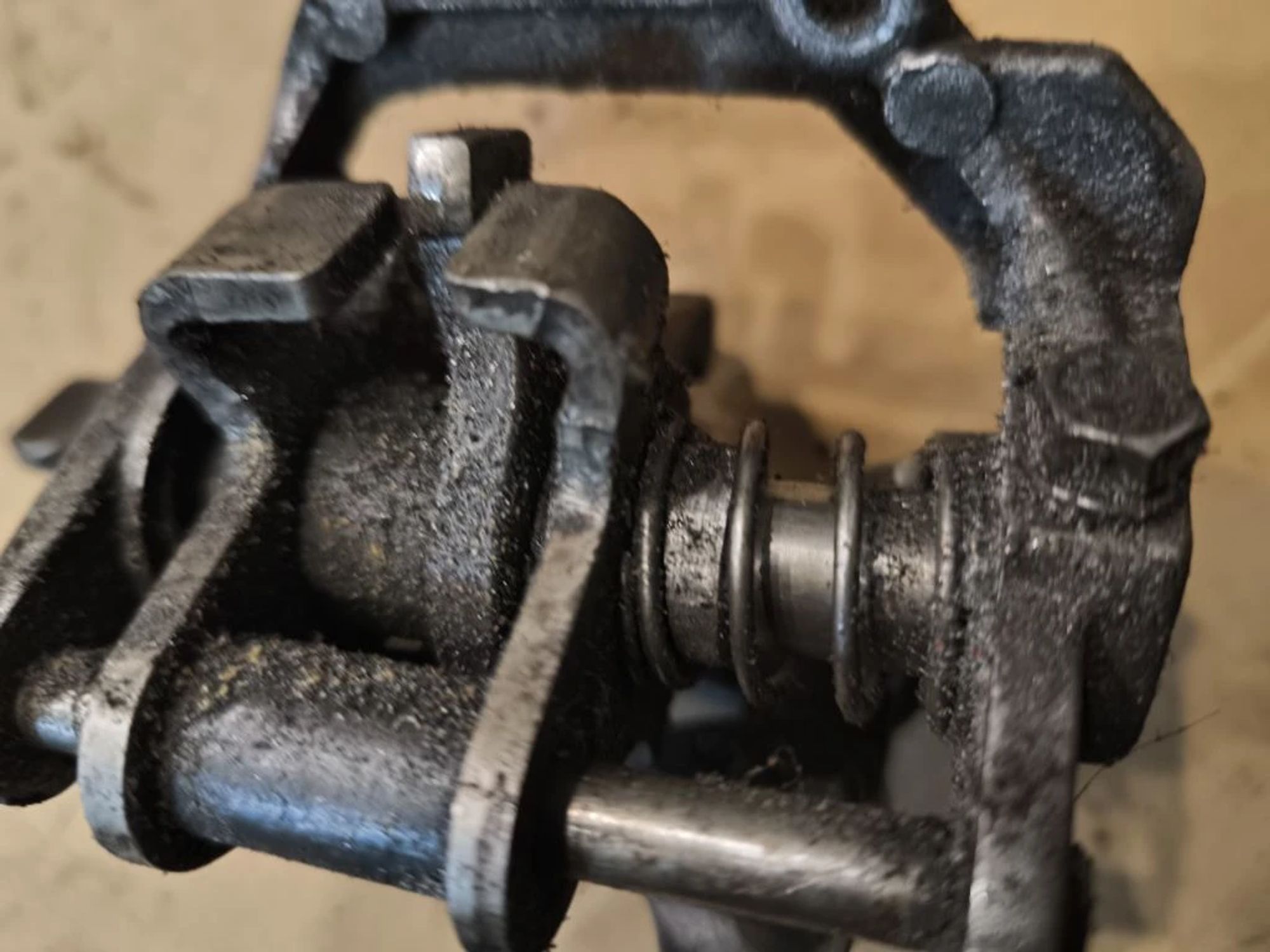 https://ycs.partsauto.market/partsauto-images/thmbs/userImages/d89d66a30f14dbad161fb7a986aa0fe5/part/fa0a2442-fdff-41fb-bfa2-b8e040c84e3b_1776929254810.jpg