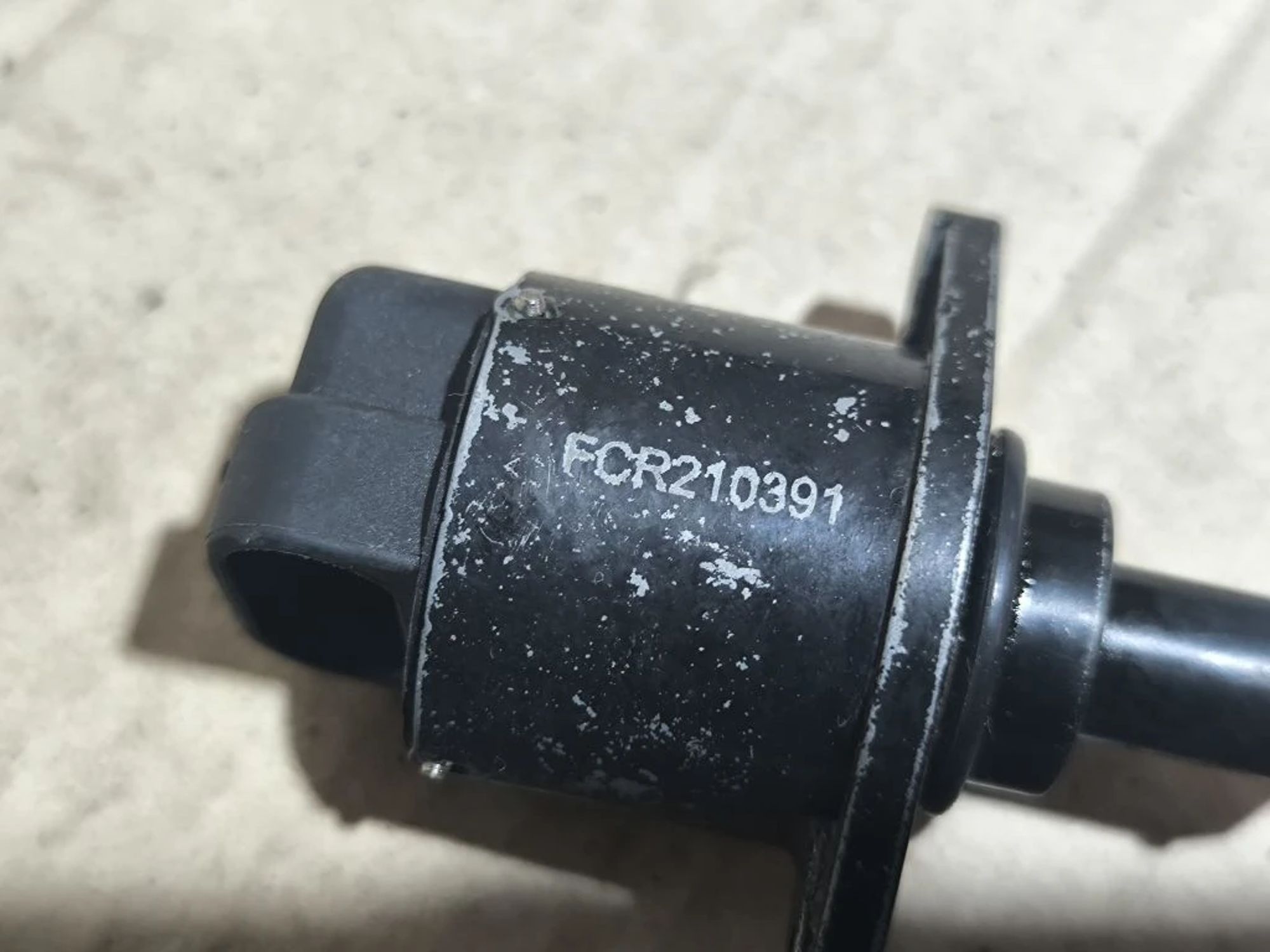 https://ycs.partsauto.market/partsauto-images/thmbs/userImages/d89d66a30f14dbad161fb7a986aa0fe5/part/fa56f2e9-facd-4079-b885-a8151789466c_1781073821190.jpg