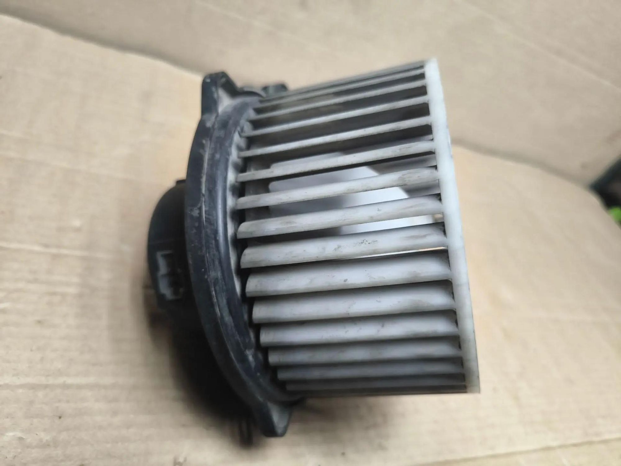 https://ycs.partsauto.market/partsauto-images/thmbs/userImages/d89d66a30f14dbad161fb7a986aa0fe5/part/fa97ca71-f2eb-44de-8f70-9e07fda0ca87_1786261920284.jpg