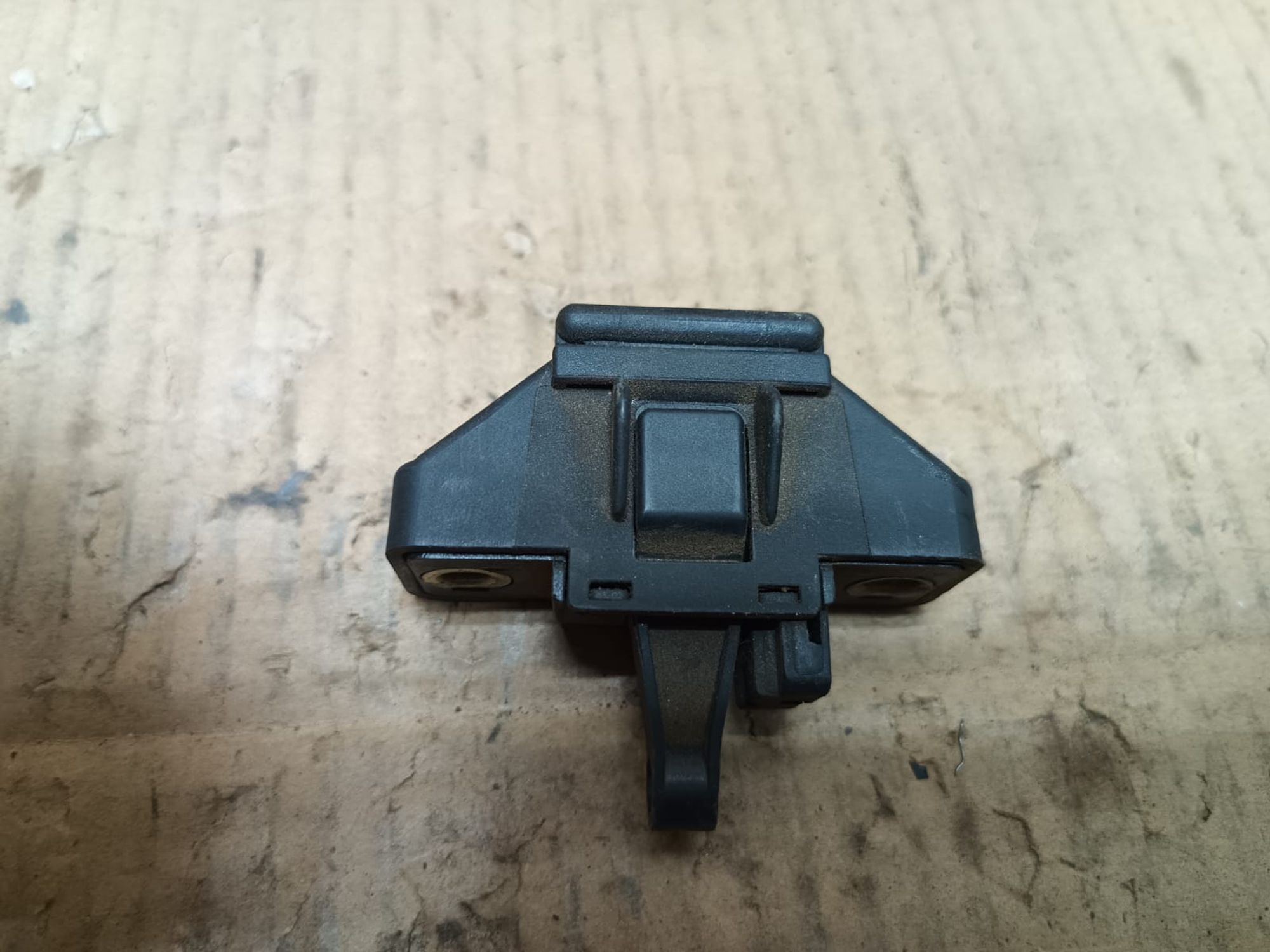 https://ycs.partsauto.market/partsauto-images/thmbs/userImages/d89d66a30f14dbad161fb7a986aa0fe5/part/fcb7ea3a-0220-45cc-9ea4-f6831a549d9c_1739513754122.jpg