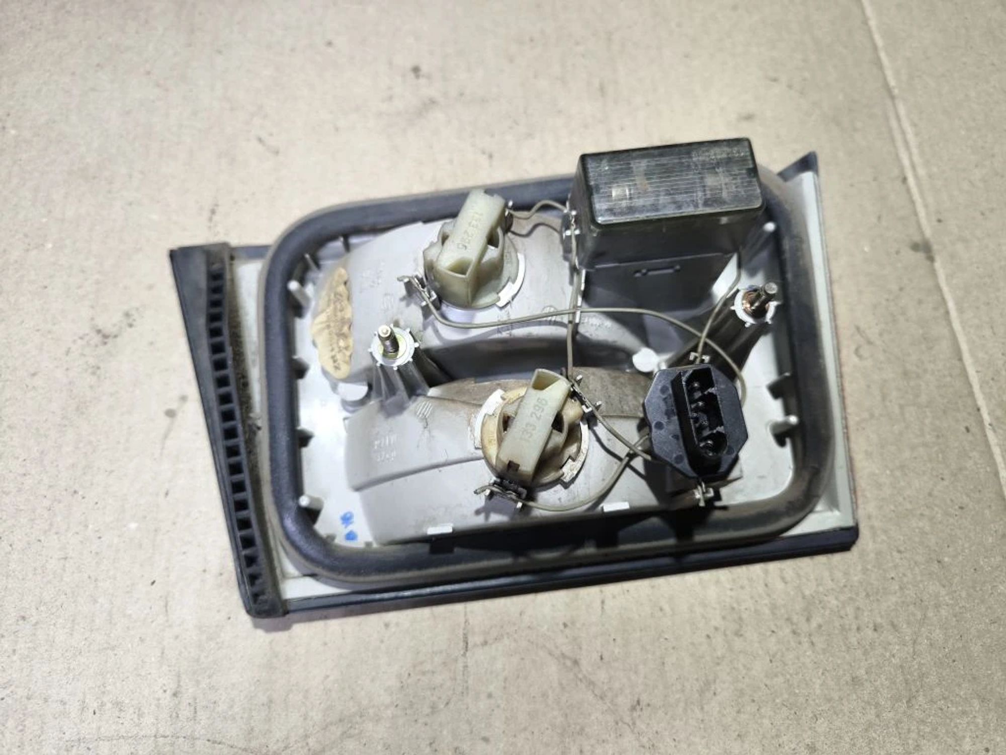 https://ycs.partsauto.market/partsauto-images/thmbs/userImages/d89d66a30f14dbad161fb7a986aa0fe5/part/fd6be9c6-eaa6-436d-b0da-eae541e439f8_1780571965996.jpg