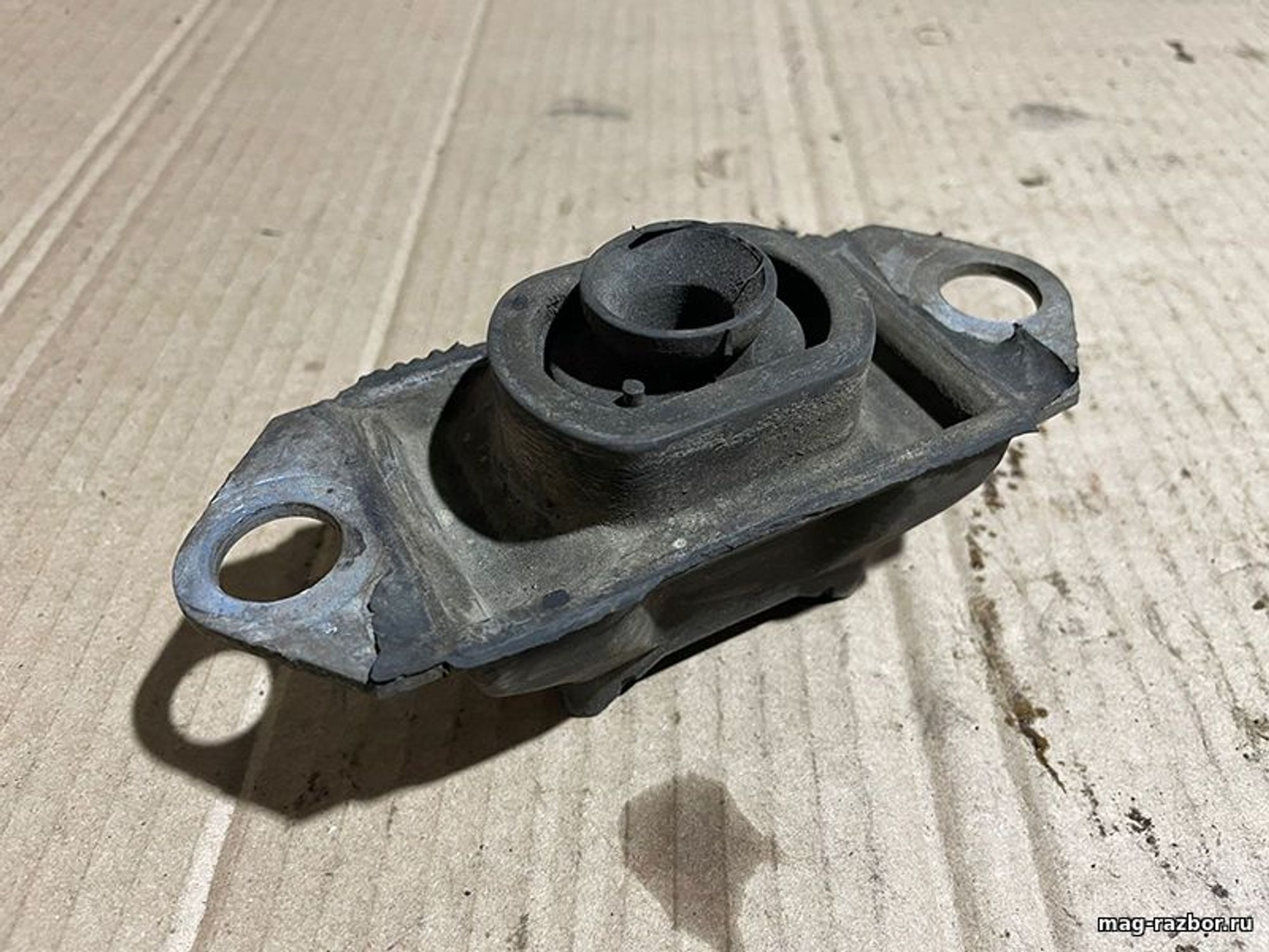 https://ycs.partsauto.market/partsauto-images/thmbs/userImages/d89d66a30f14dbad161fb7a986aa0fe5/part/fd9032f8-8698-4ec0-b336-f1c427a09bb0_1719756729716.jpg