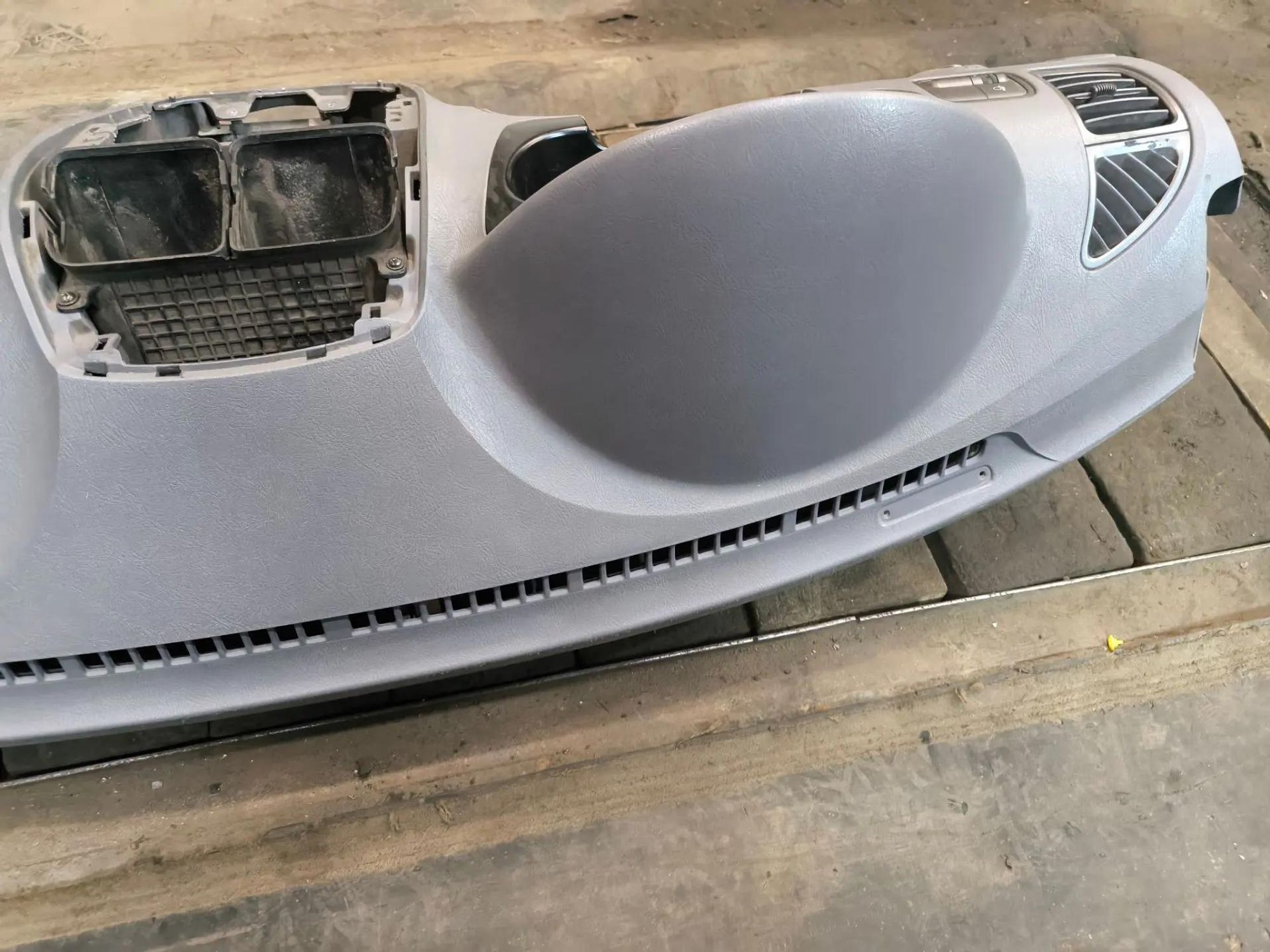 https://ycs.partsauto.market/partsauto-images/thmbs/userImages/d89d66a30f14dbad161fb7a986aa0fe5/part/ff177cc7-cc63-4b27-854c-2252726cebb7_1786285983496.jpg