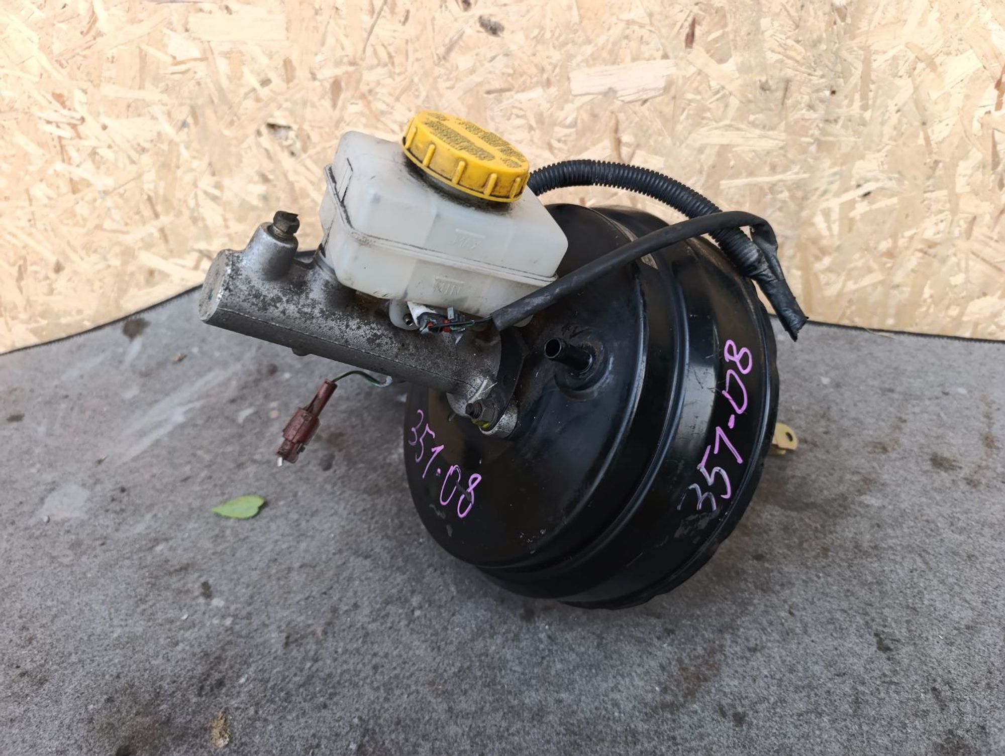 https://ycs.partsauto.market/partsauto-images/thmbs/userImages/d9b05010c61782443e0b3e264cf05921/part/01289bf9-65c7-44fd-9423-ecf36ee81feb_1783701205199.jpg