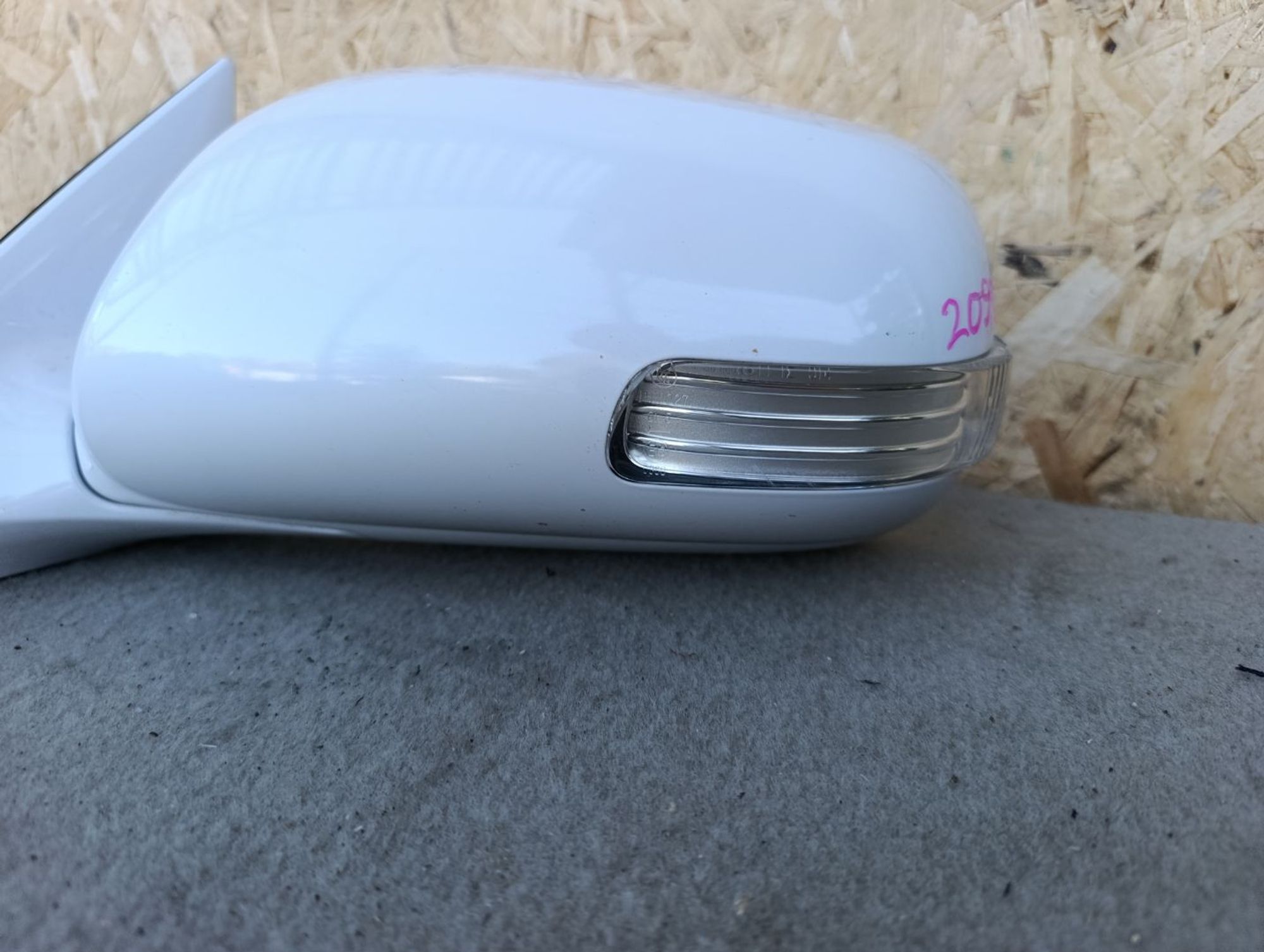 https://ycs.partsauto.market/partsauto-images/thmbs/userImages/d9b05010c61782443e0b3e264cf05921/part/0204e567-2cba-43a6-ab84-f9fa9bf71752_1785680119212.jpg