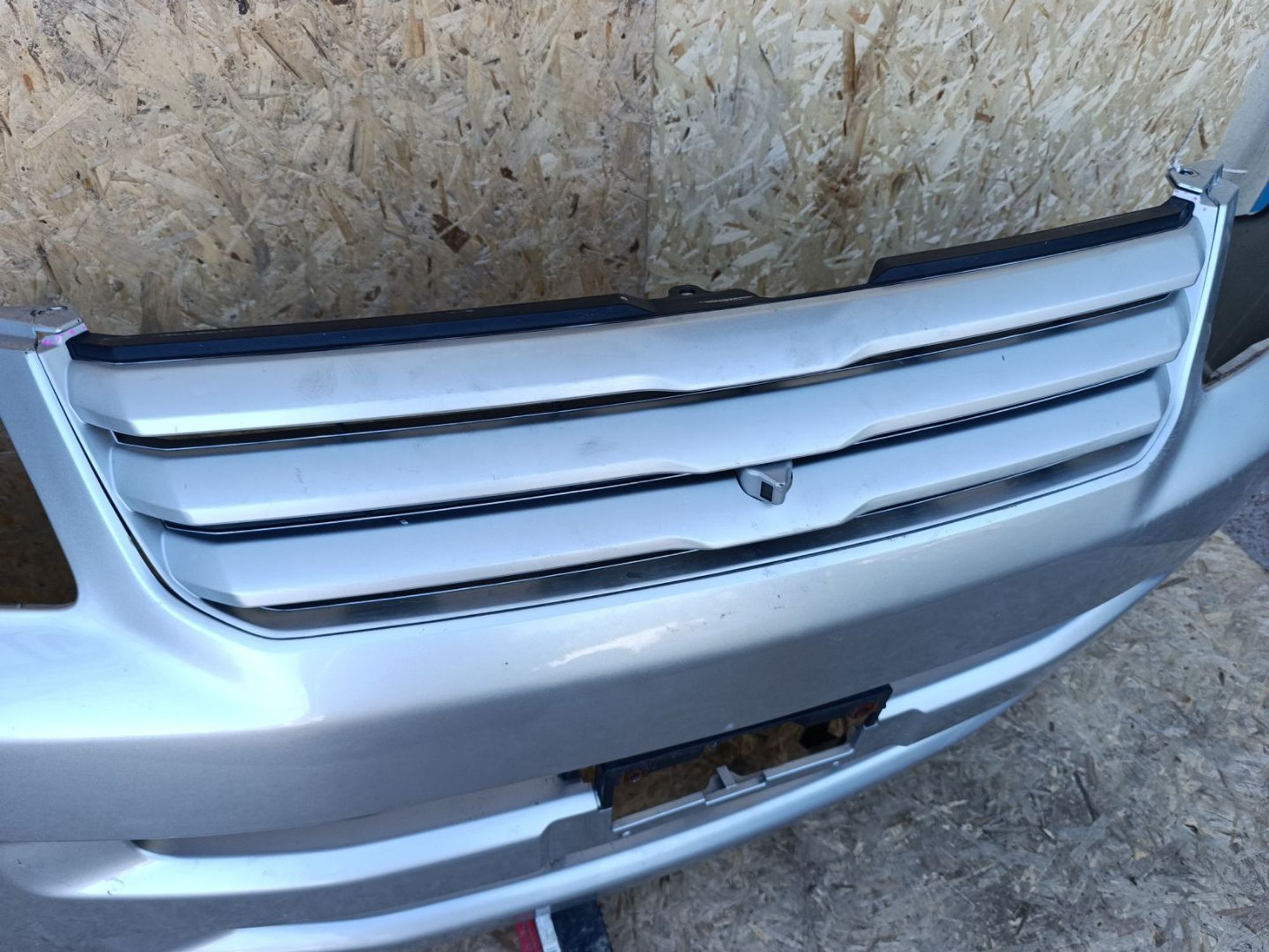 Бампер передний Toyota Noah AZR60, 13000 рублей, Ленина