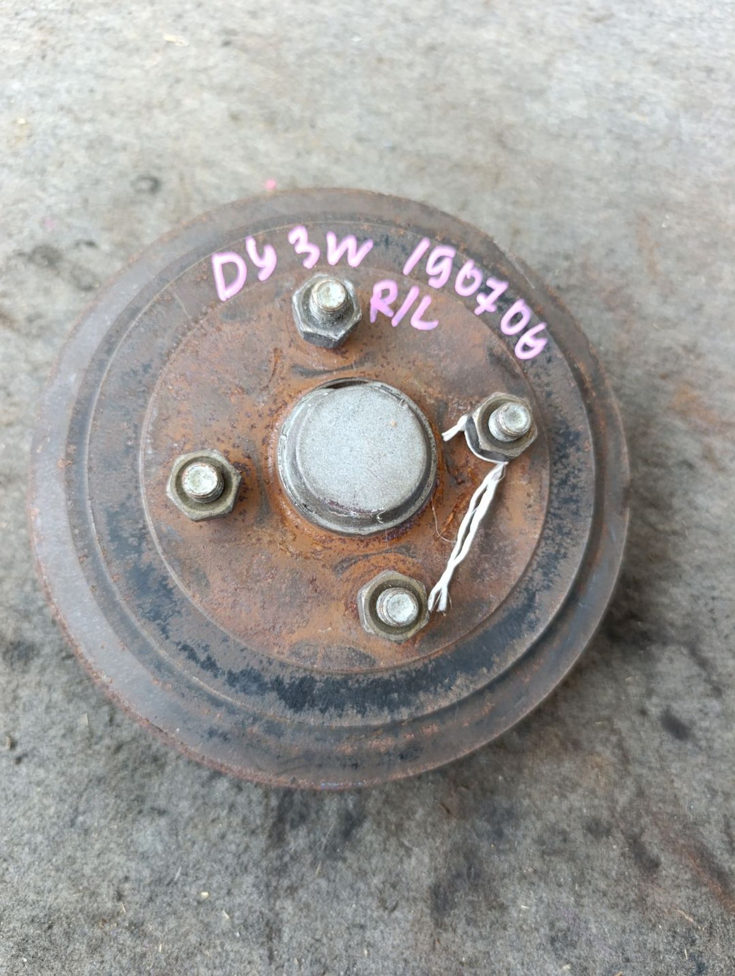 https://ycs.partsauto.market/partsauto-images/thmbs/userImages/d9b05010c61782443e0b3e264cf05921/part/07898da0-c8f7-42f6-a6d2-8f90cc1bda4e_1784454582958.jpg