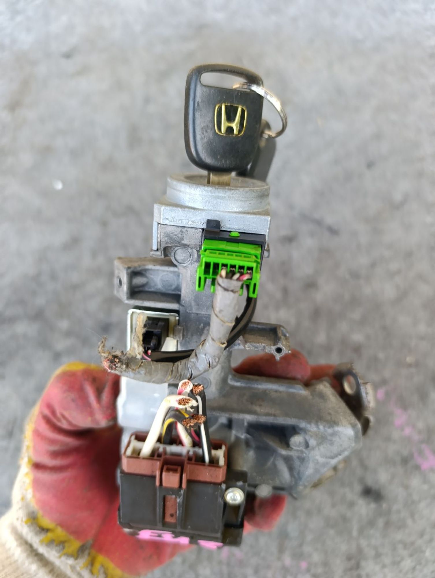 https://ycs.partsauto.market/partsauto-images/thmbs/userImages/d9b05010c61782443e0b3e264cf05921/part/080a2ac5-9a98-4824-89ce-6ecbce6086f5_1783436640119.jpg