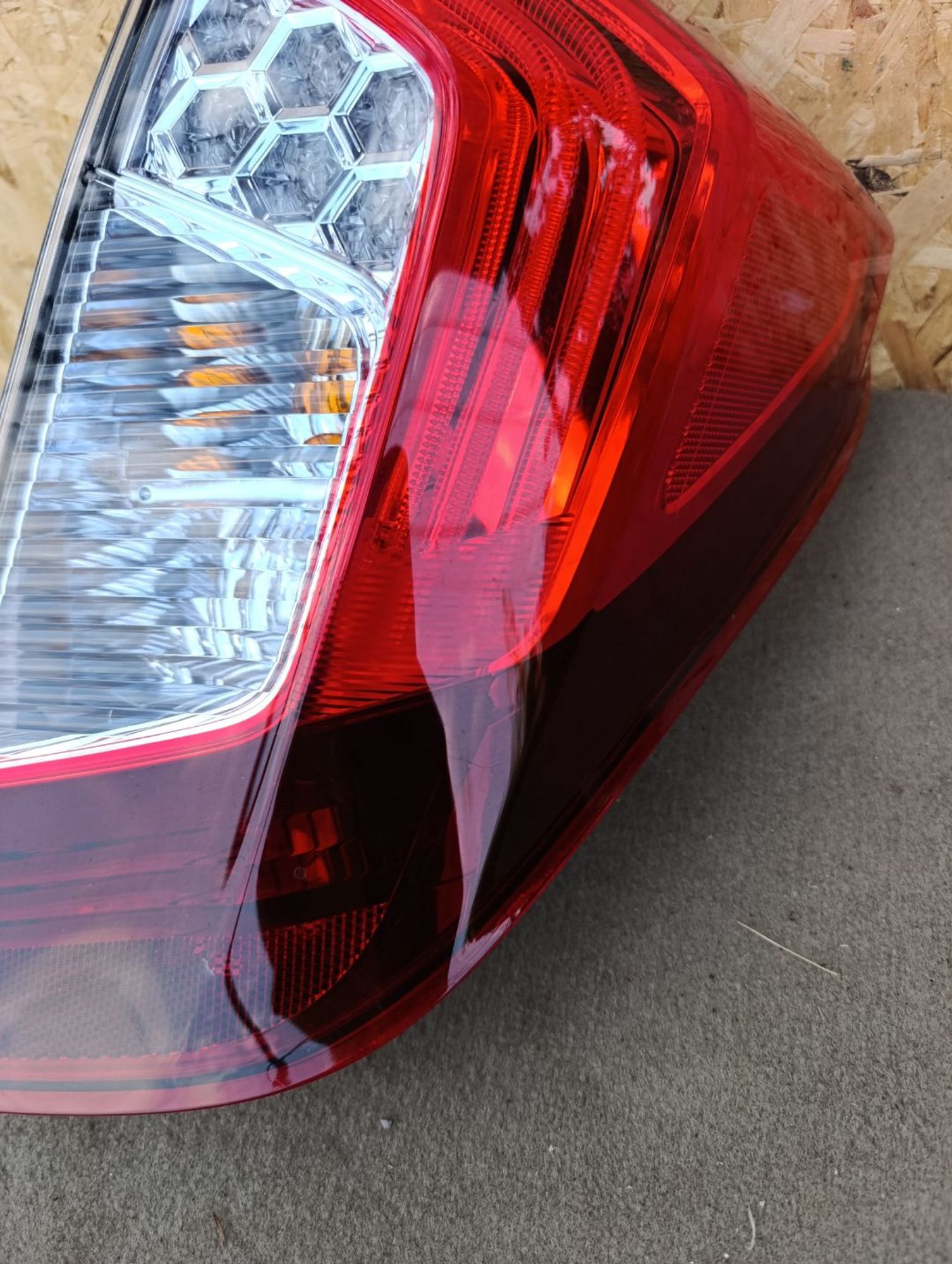 https://ycs.partsauto.market/partsauto-images/thmbs/userImages/d9b05010c61782443e0b3e264cf05921/part/09064a15-04b5-408c-953c-70e91b58fadf_1784730975231.jpg