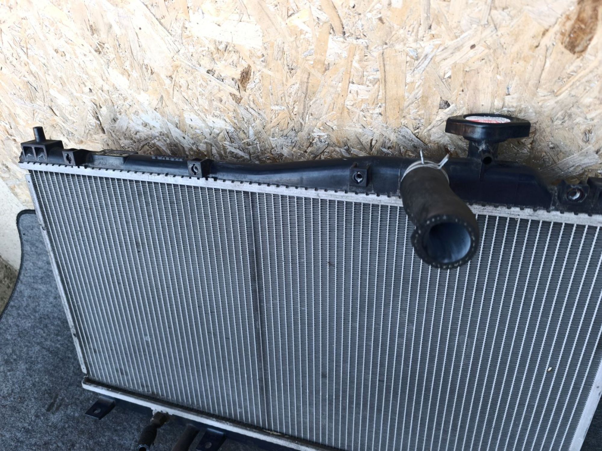 https://ycs.partsauto.market/partsauto-images/thmbs/userImages/d9b05010c61782443e0b3e264cf05921/part/0937add3-57aa-4bb8-b8e9-8da14baf6080_1781620144187.jpg