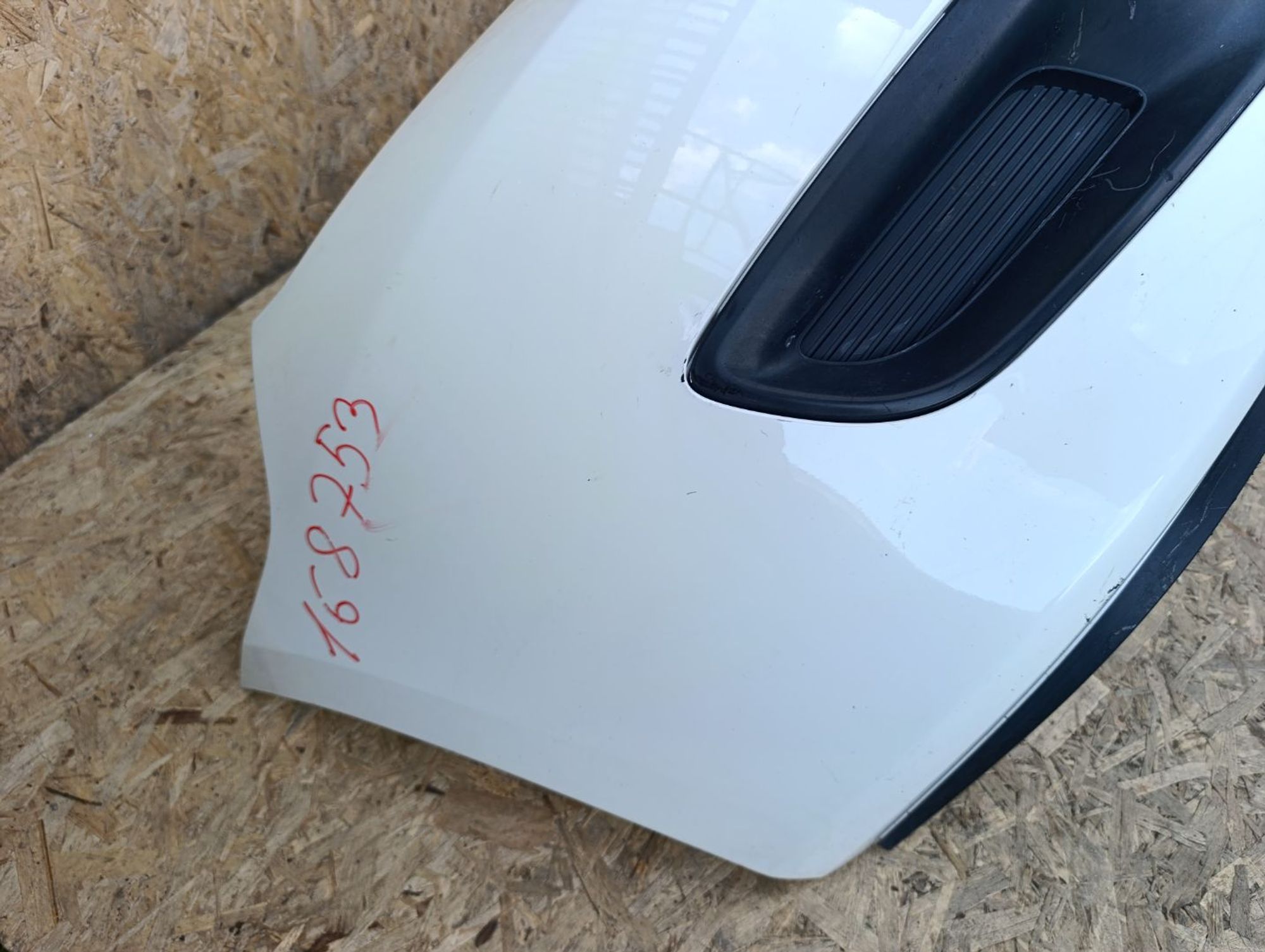 https://ycs.partsauto.market/partsauto-images/thmbs/userImages/d9b05010c61782443e0b3e264cf05921/part/09b8c597-5243-4b24-a9ee-dfc6e52f0d30_1783093039054.jpg