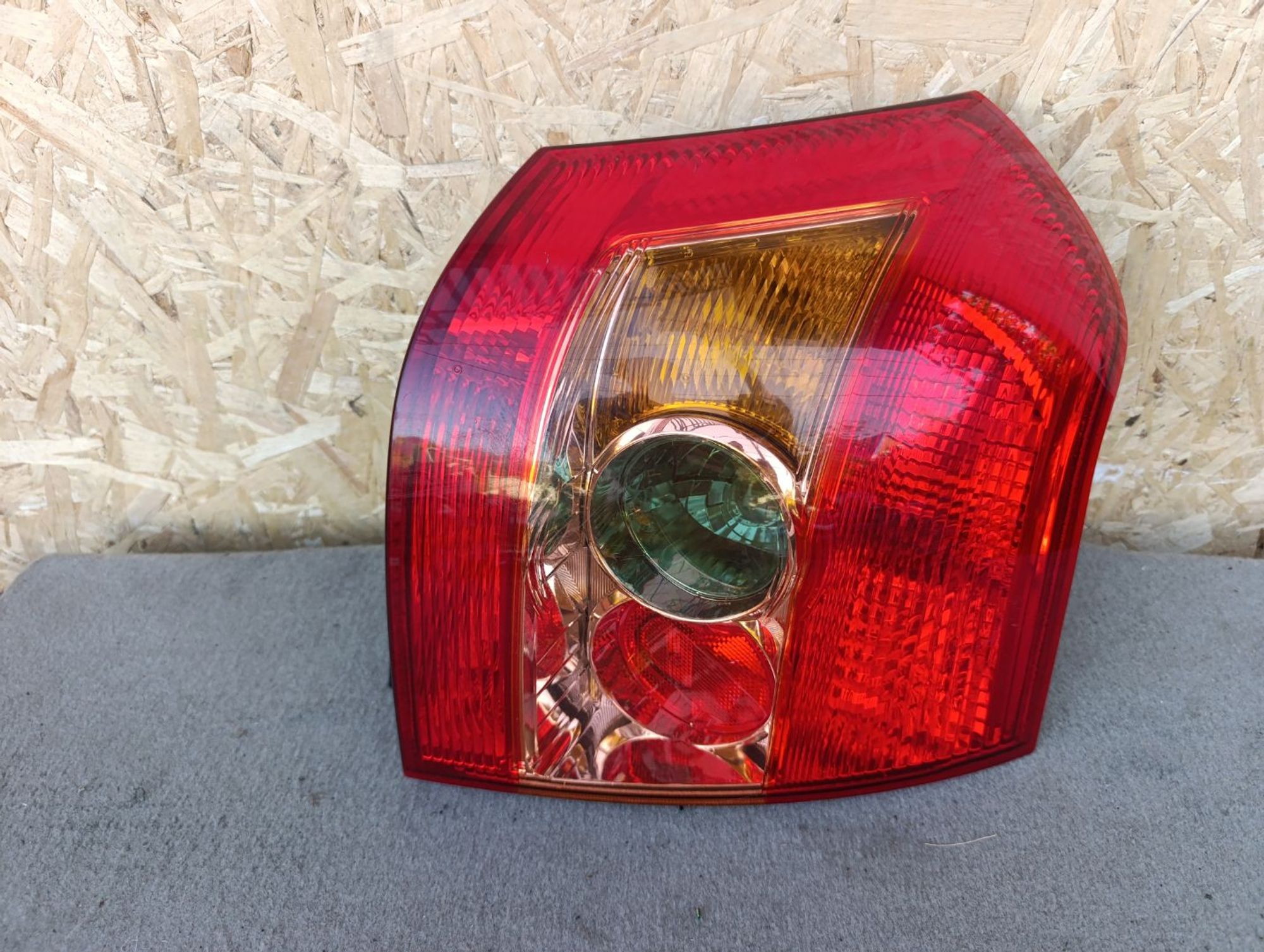 https://ycs.partsauto.market/partsauto-images/thmbs/userImages/d9b05010c61782443e0b3e264cf05921/part/0a2c9cec-a7bf-41ce-9a07-629bf3e8ff12_1784558820581.jpg