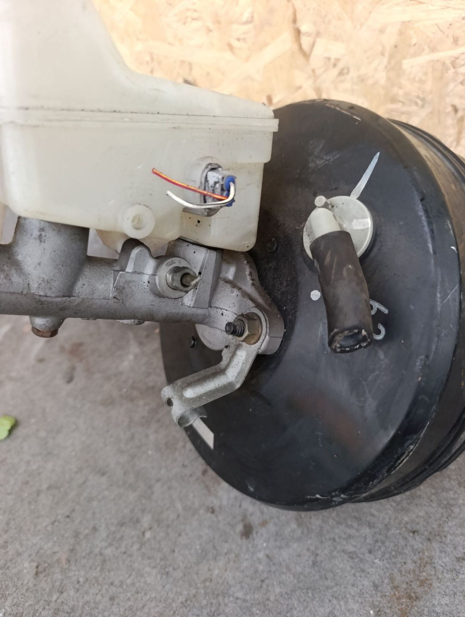 https://ycs.partsauto.market/partsauto-images/thmbs/userImages/d9b05010c61782443e0b3e264cf05921/part/0b2cf160-ff4a-46fd-9e1f-d16614a063aa_1783700217872.jpg