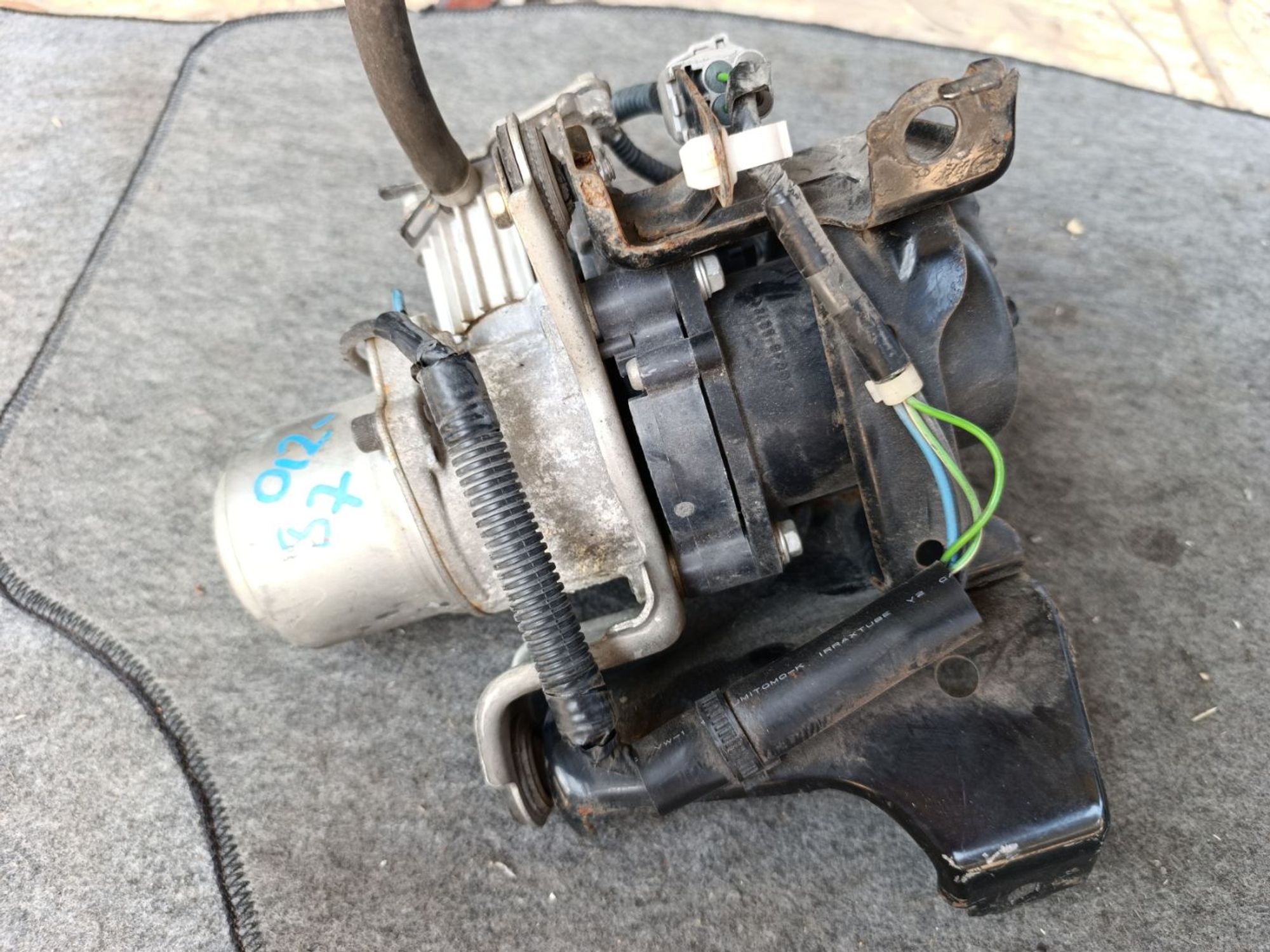 https://ycs.partsauto.market/partsauto-images/thmbs/userImages/d9b05010c61782443e0b3e264cf05921/part/0c939ffe-3ca5-4aab-b3ae-3bc72279b420_1781611318655.jpg