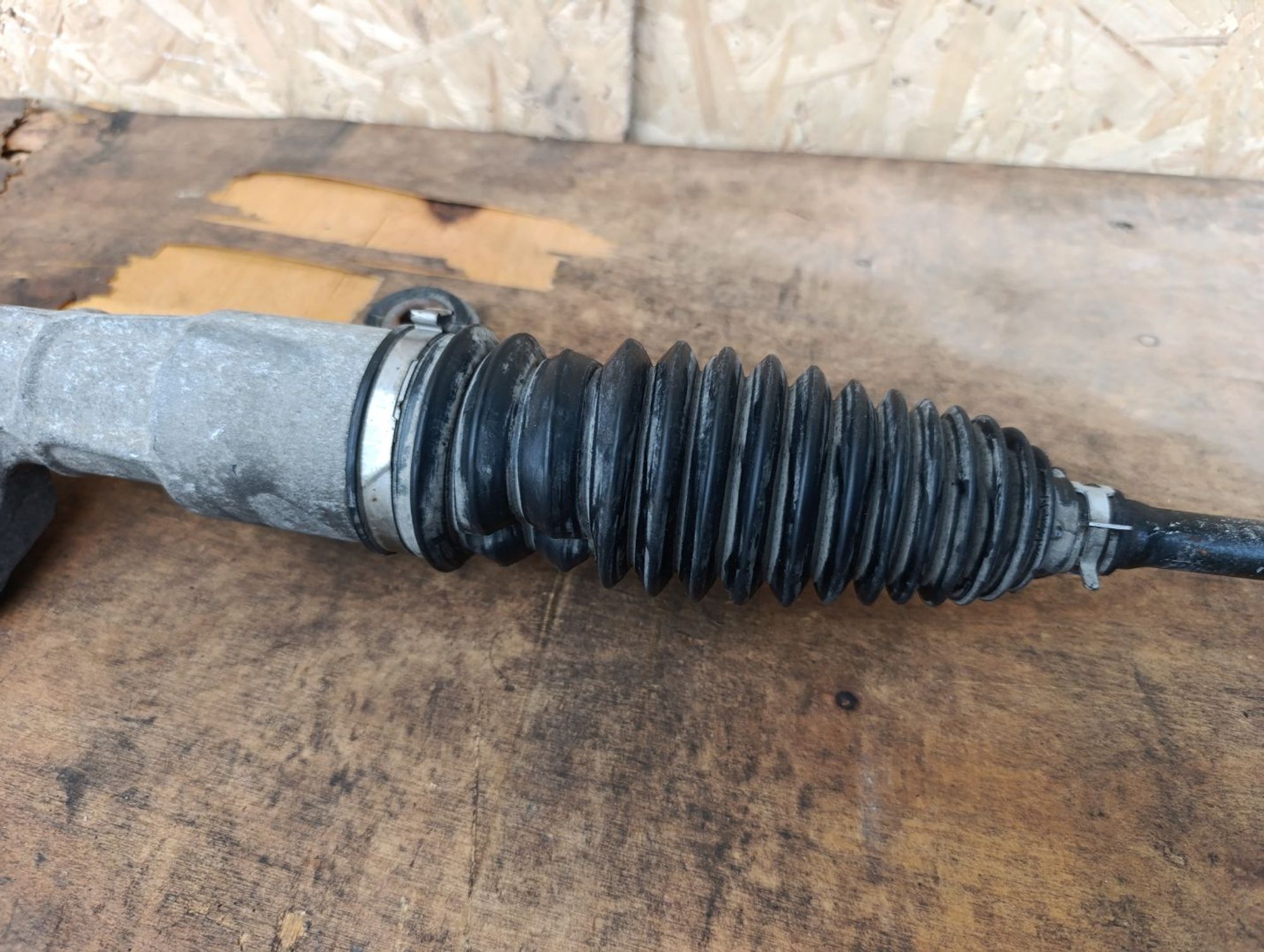 https://ycs.partsauto.market/partsauto-images/thmbs/userImages/d9b05010c61782443e0b3e264cf05921/part/0ca2e4ff-be24-4cd9-8400-8468d8b406ad_1784302030643.jpg