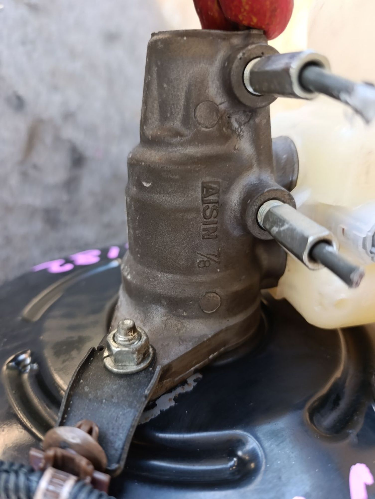 https://ycs.partsauto.market/partsauto-images/thmbs/userImages/d9b05010c61782443e0b3e264cf05921/part/0cfb0714-7784-4620-8ca3-a9848155eff7_1783755284672.jpg
