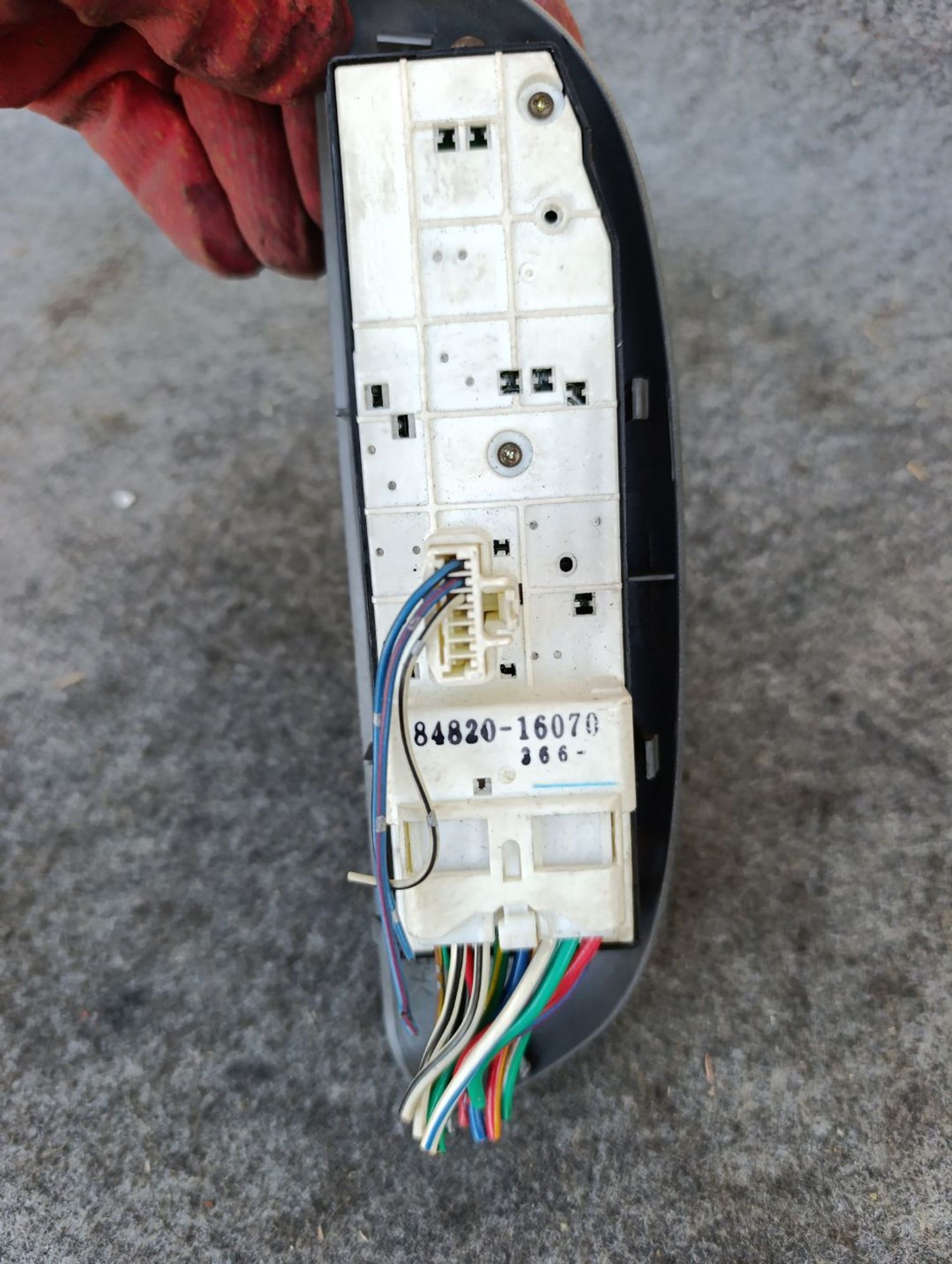 https://ycs.partsauto.market/partsauto-images/thmbs/userImages/d9b05010c61782443e0b3e264cf05921/part/0db1d357-3d02-4662-be8c-17b10bf10931_1783432656459.jpg