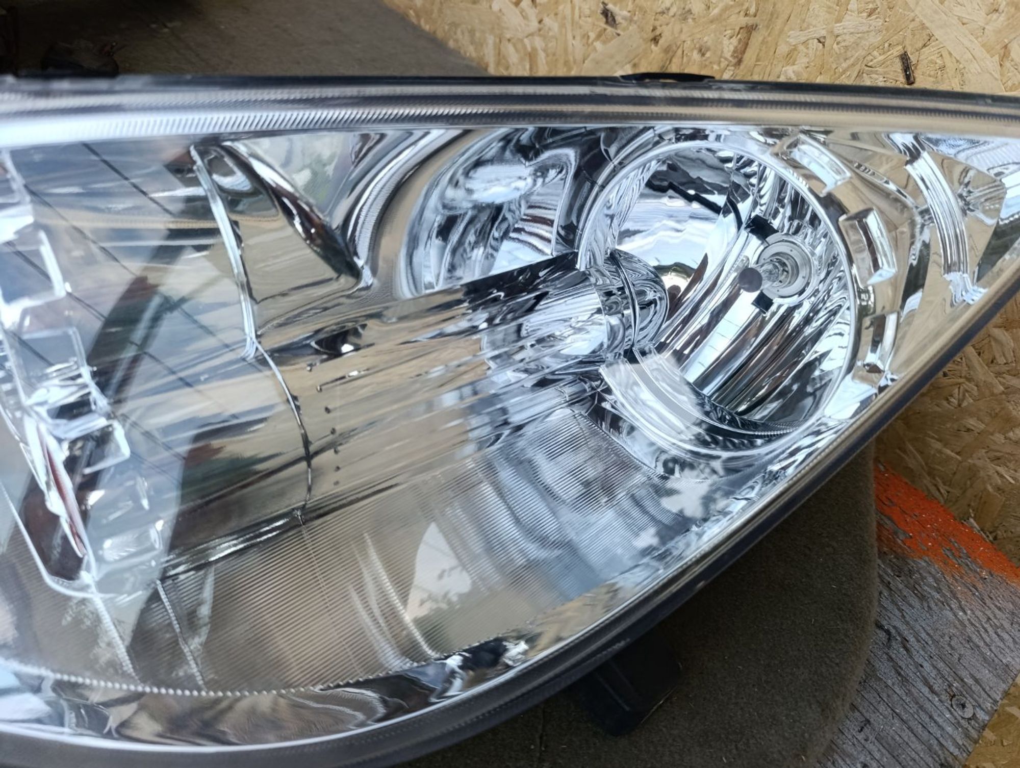 https://ycs.partsauto.market/partsauto-images/thmbs/userImages/d9b05010c61782443e0b3e264cf05921/part/0e65cf5e-0450-44cf-b66e-39323a34f22e_1784991652204.jpg