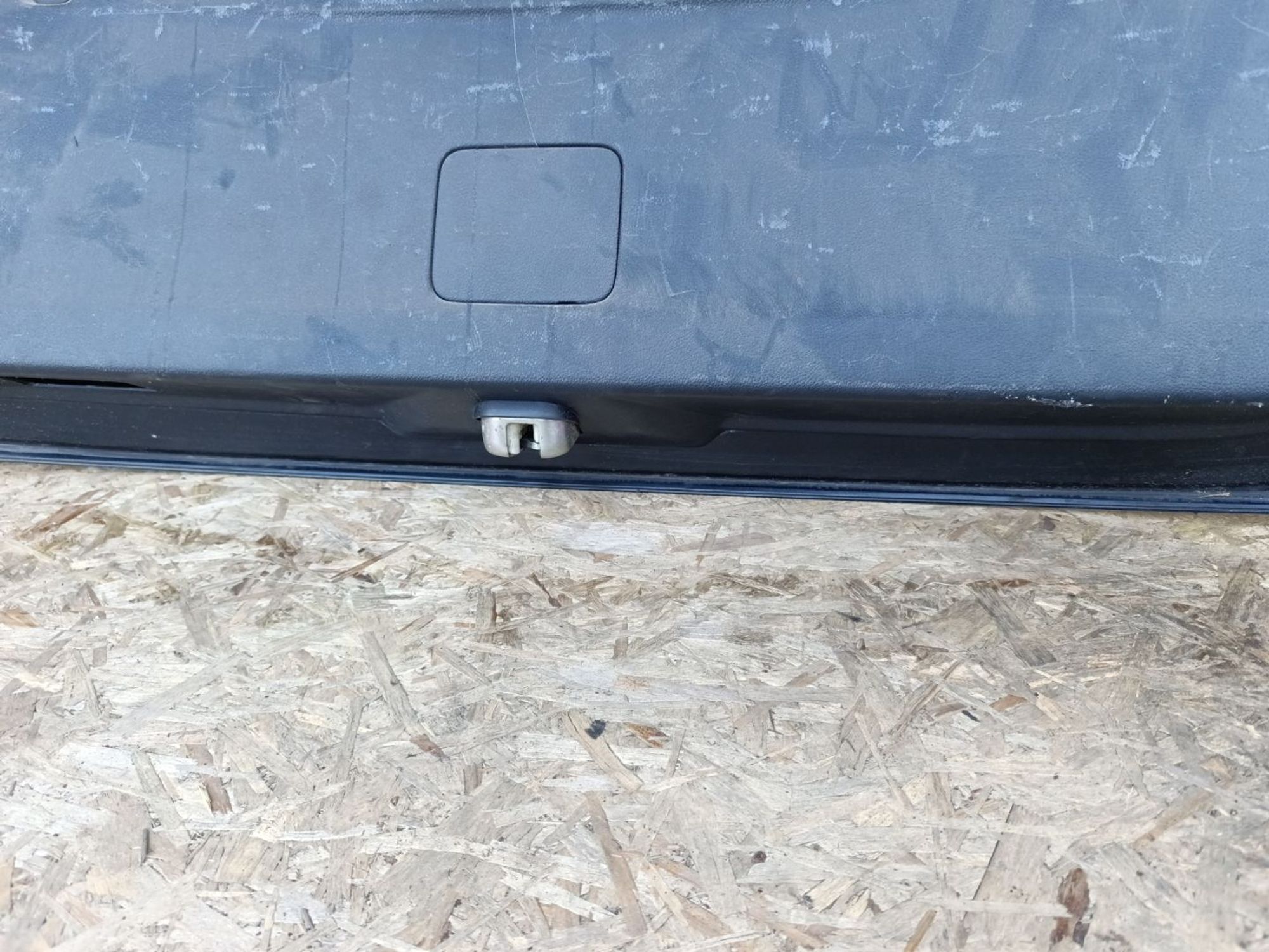 https://ycs.partsauto.market/partsauto-images/thmbs/userImages/d9b05010c61782443e0b3e264cf05921/part/147f198c-b54c-4070-af04-290726cbbadf_1781883916358.jpg