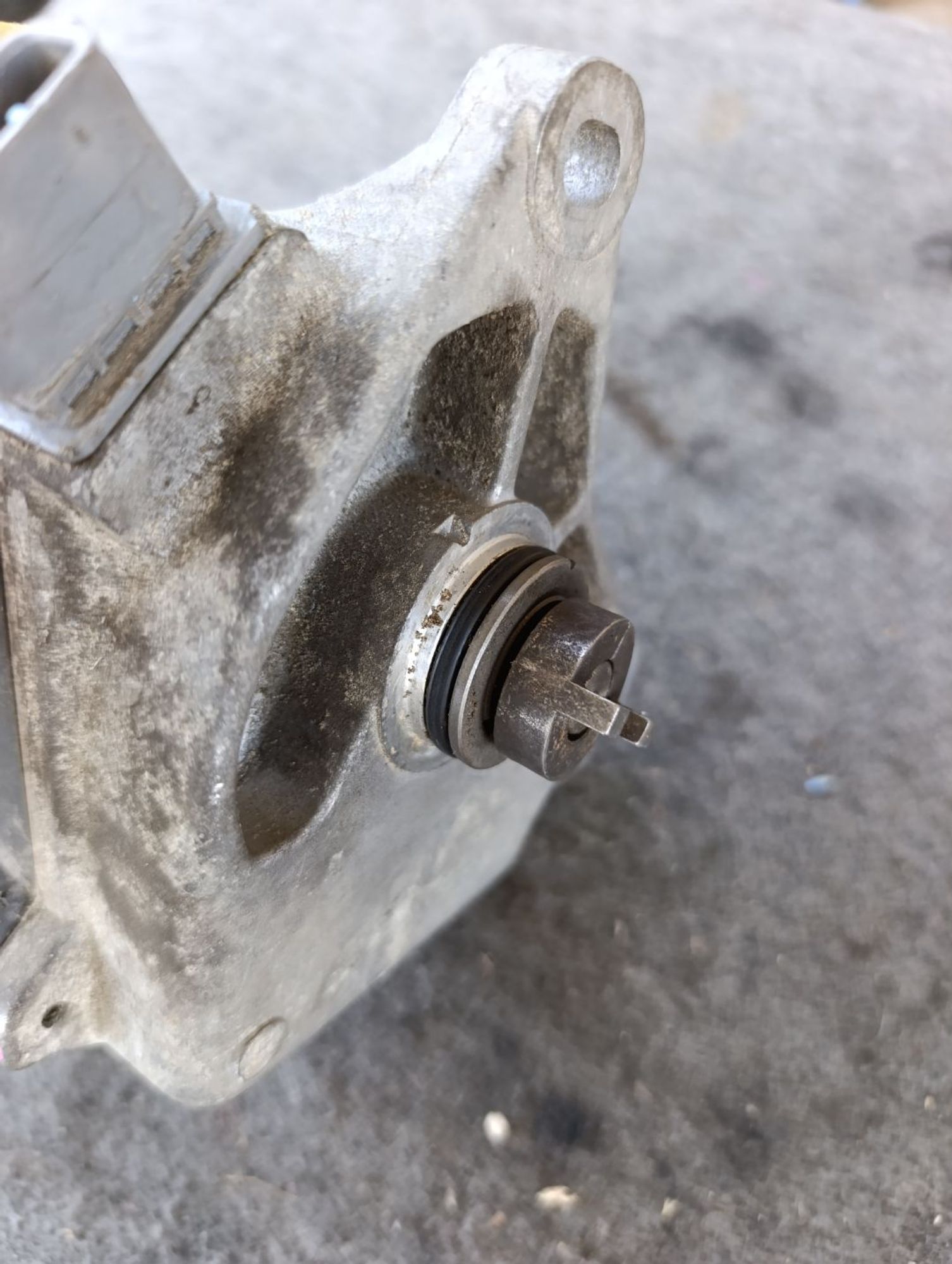 https://ycs.partsauto.market/partsauto-images/thmbs/userImages/d9b05010c61782443e0b3e264cf05921/part/14e2cf99-3d35-4ca7-a53a-940c51f4b84e_1783587369918.jpg