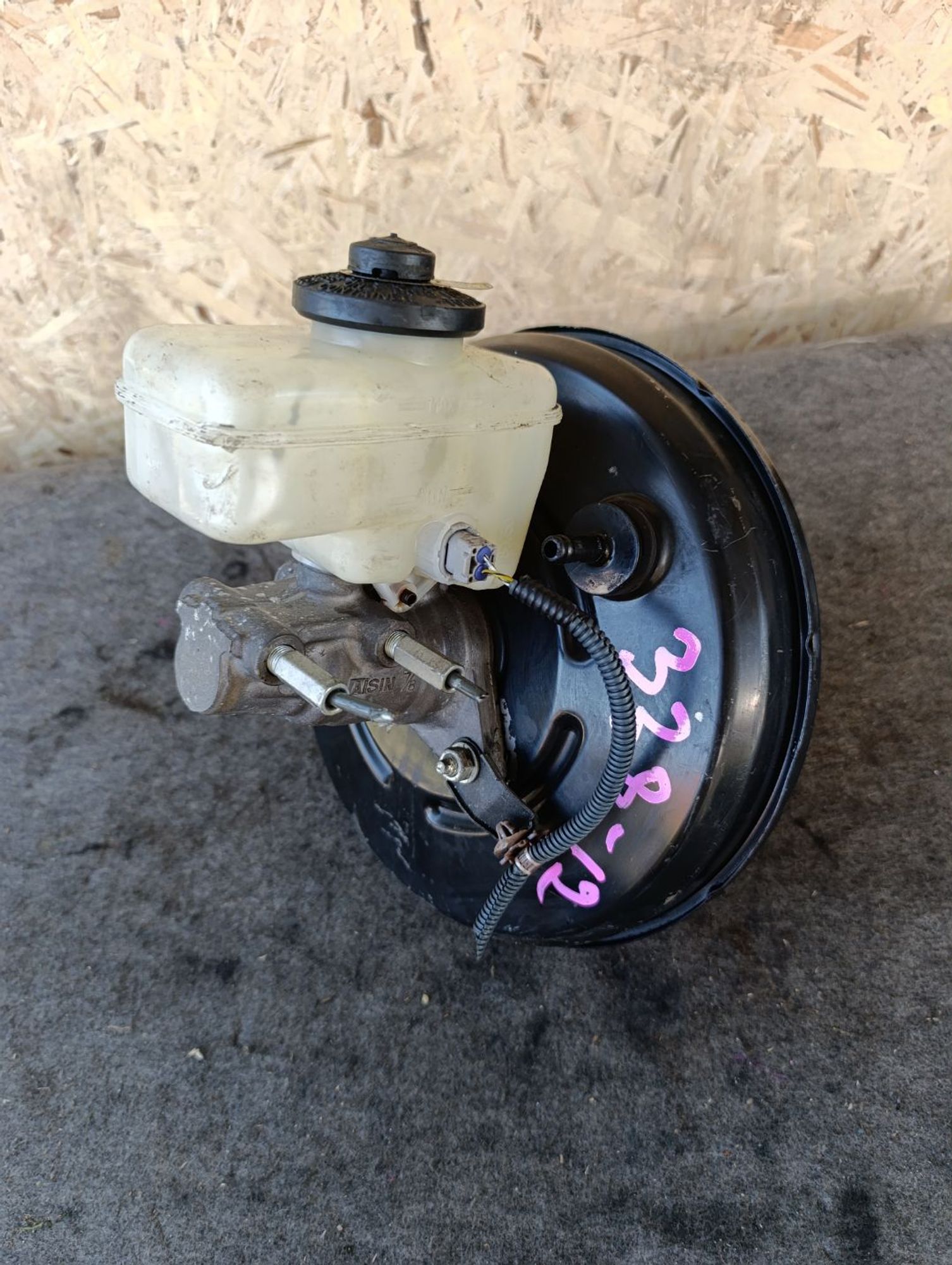 https://ycs.partsauto.market/partsauto-images/thmbs/userImages/d9b05010c61782443e0b3e264cf05921/part/163876b6-c563-4bde-a240-bfc9f71f8bdd_1783755280487.jpg
