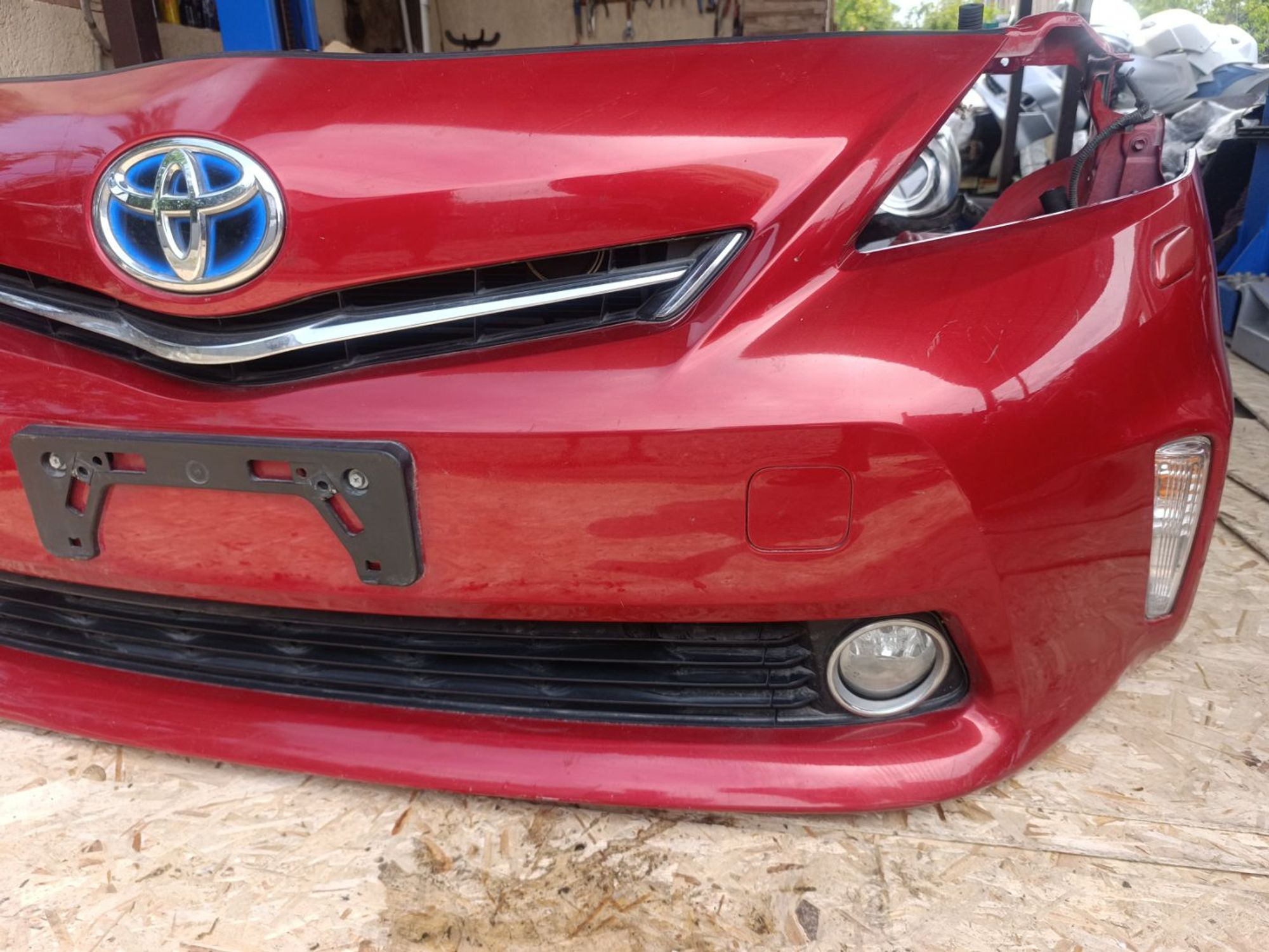 Ноускат Toyota Prius Alpha zvw41w, 65000 рублей, Ленина