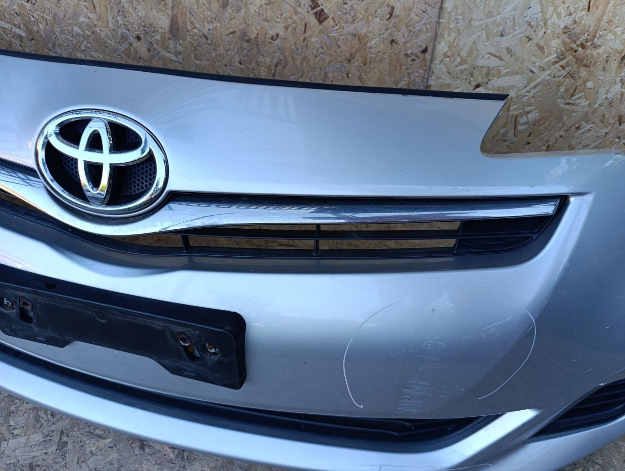 Бампер передний Toyota Ractis nsp120, 1 рублей, Ленина