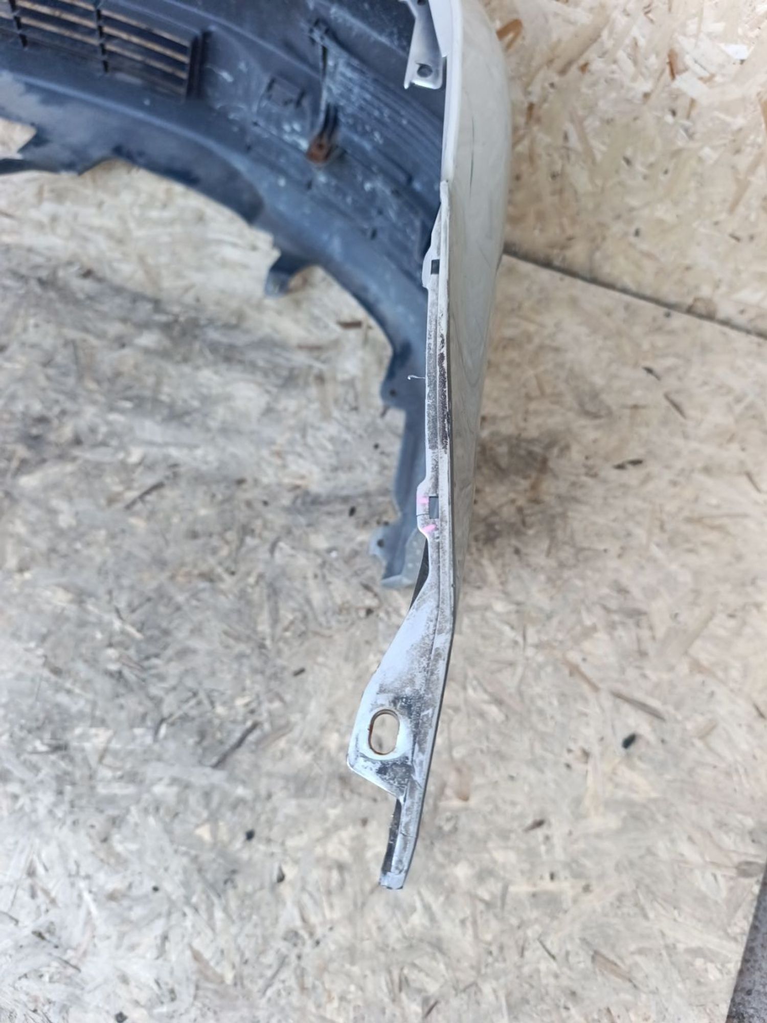 https://ycs.partsauto.market/partsauto-images/thmbs/userImages/d9b05010c61782443e0b3e264cf05921/part/1879b8a7-72c8-433c-8869-80421073d452_1782144581496.jpg
