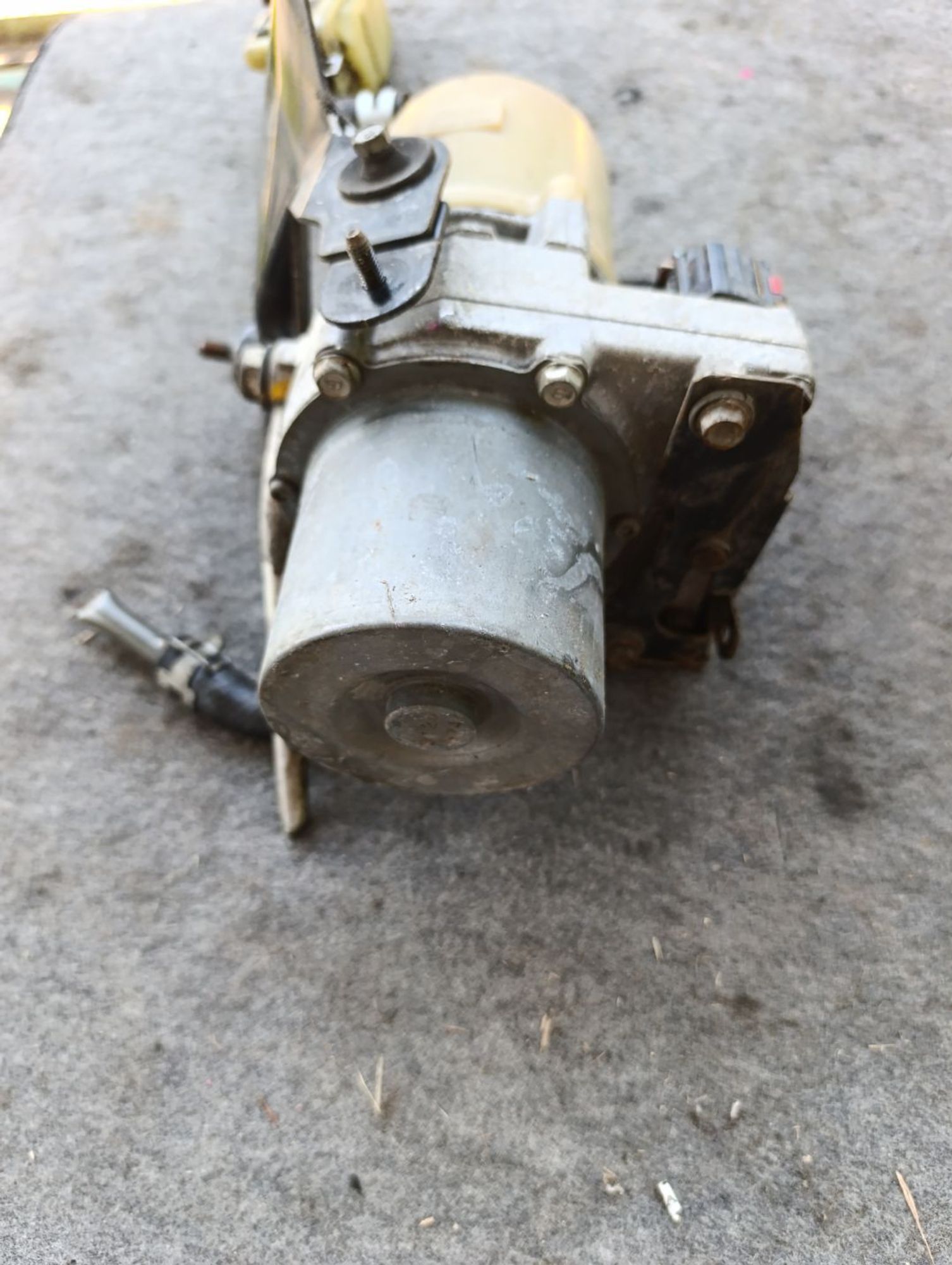https://ycs.partsauto.market/partsauto-images/thmbs/userImages/d9b05010c61782443e0b3e264cf05921/part/18817121-5d61-4de9-bc8e-a887d0c2a4c9_1783069545808.jpg