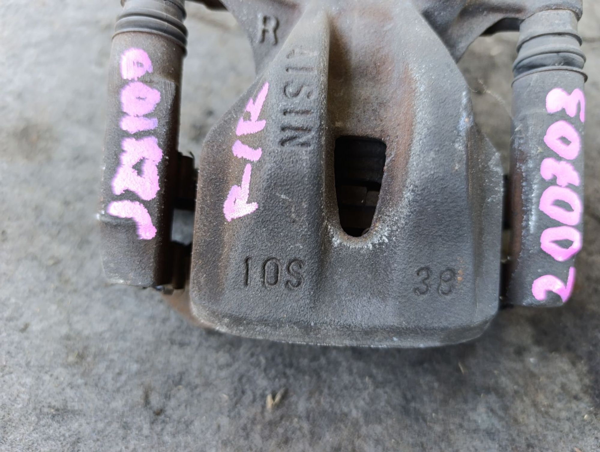 https://ycs.partsauto.market/partsauto-images/thmbs/userImages/d9b05010c61782443e0b3e264cf05921/part/1959a2e3-2d86-488e-95ec-0e3e52f018d7_1784540233895.jpg