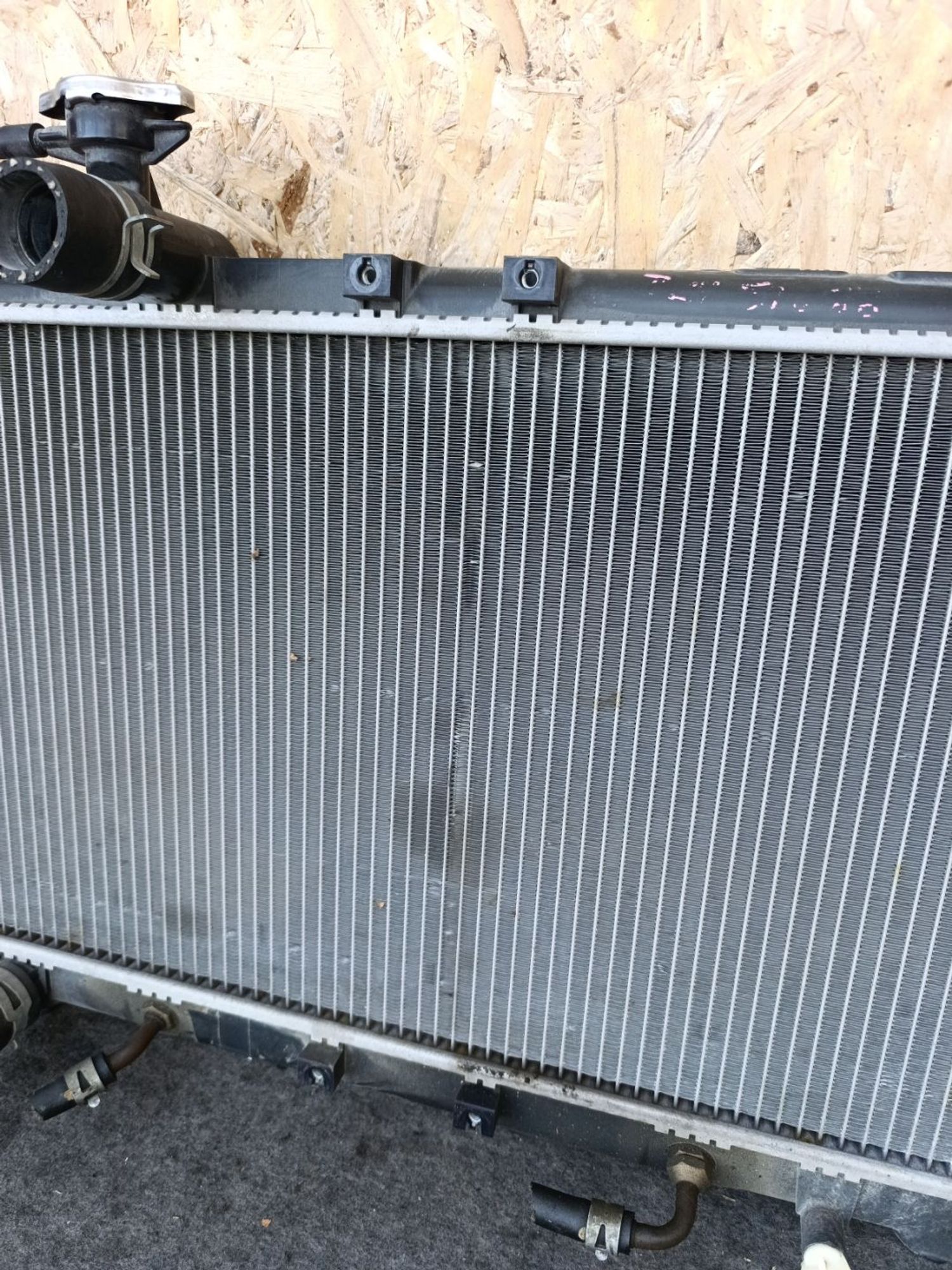 https://ycs.partsauto.market/partsauto-images/thmbs/userImages/d9b05010c61782443e0b3e264cf05921/part/1a3be980-819b-4ba6-9eb5-4c715b89570f_1781366346347.jpg