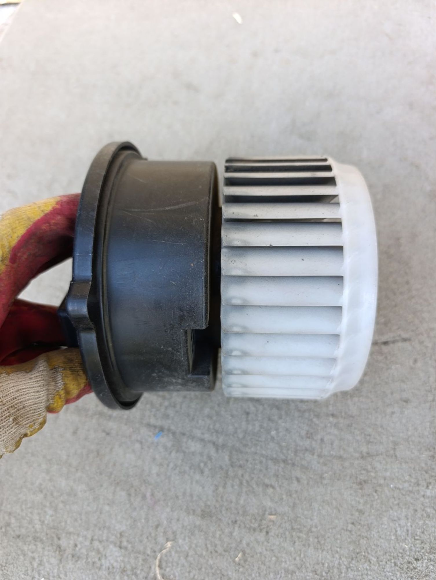 https://ycs.partsauto.market/partsauto-images/thmbs/userImages/d9b05010c61782443e0b3e264cf05921/part/1c3791d1-ce4f-47b4-9659-bdcd1d3ea167_1785418315832.jpg