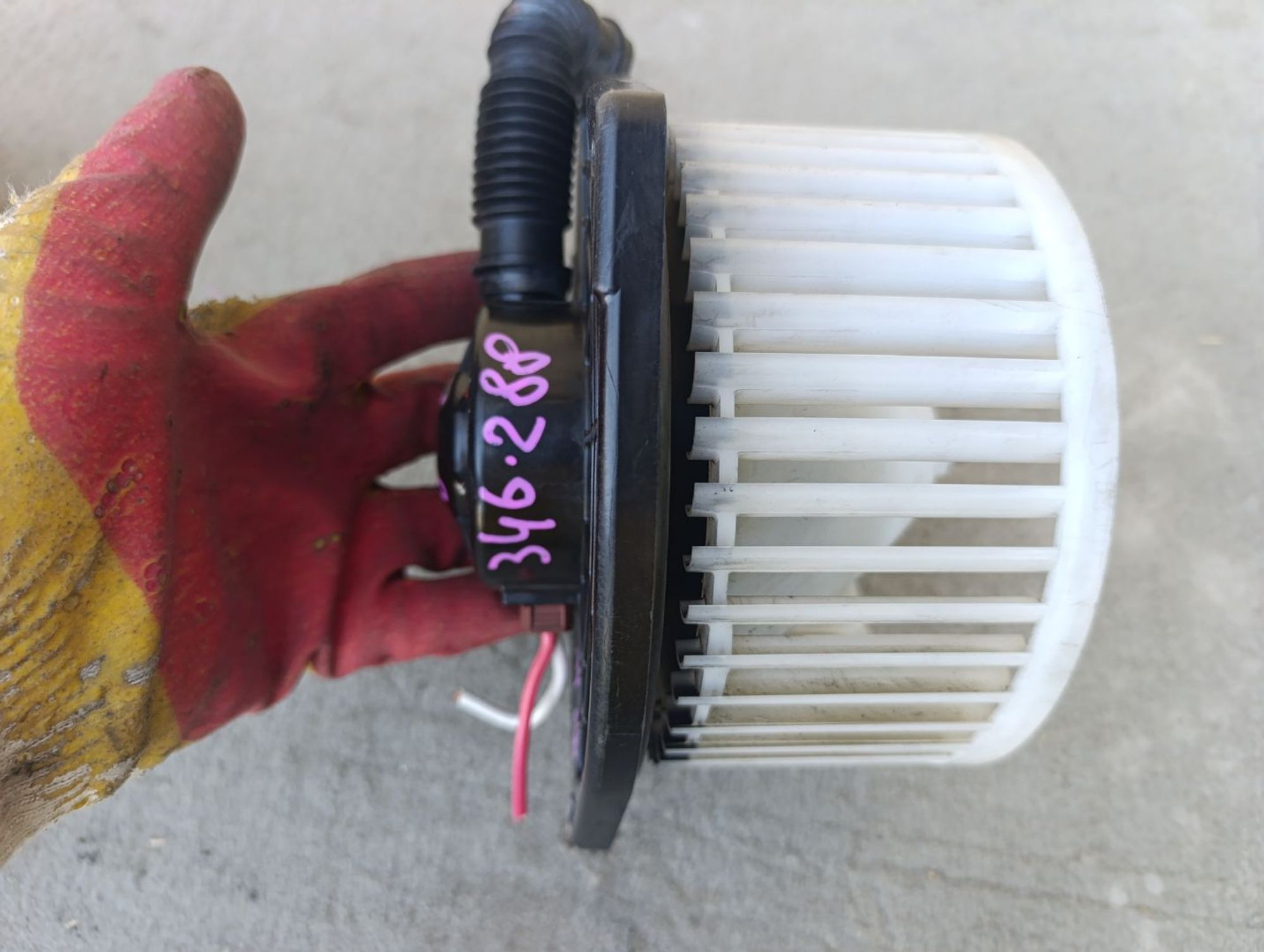 https://ycs.partsauto.market/partsauto-images/thmbs/userImages/d9b05010c61782443e0b3e264cf05921/part/1d328c97-aabd-4b16-9b3d-95458e7969c1_1785422128630.jpg