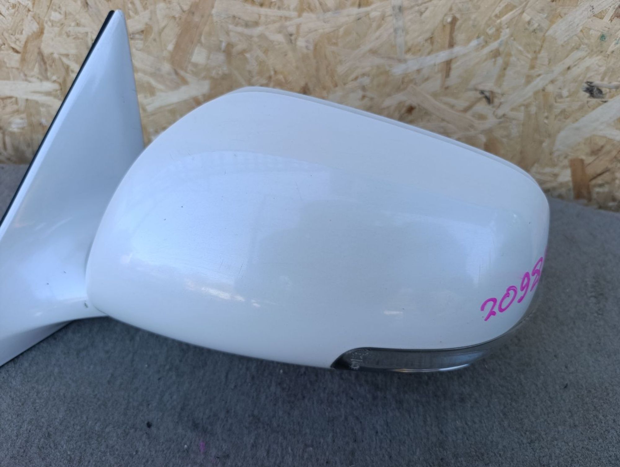 https://ycs.partsauto.market/partsauto-images/thmbs/userImages/d9b05010c61782443e0b3e264cf05921/part/1d5fbd36-3055-4ad0-8b61-d8472f8b2d9b_1785680459733.jpg