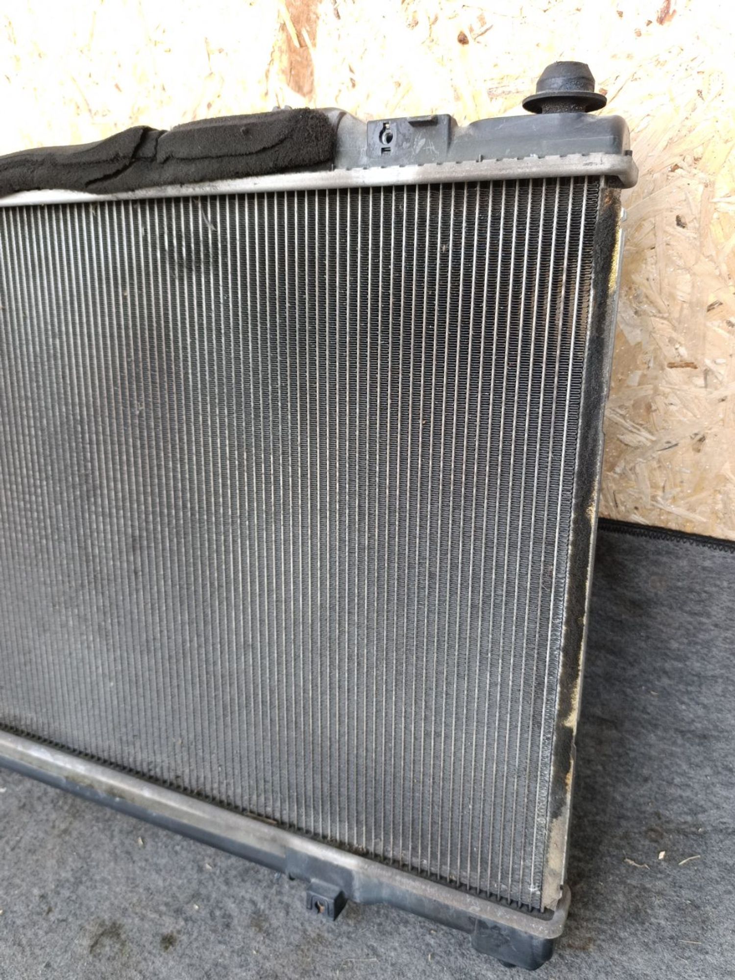 https://ycs.partsauto.market/partsauto-images/thmbs/userImages/d9b05010c61782443e0b3e264cf05921/part/1eedc779-cb86-4cbc-a128-64ae0ea15719_1781097569380.jpg