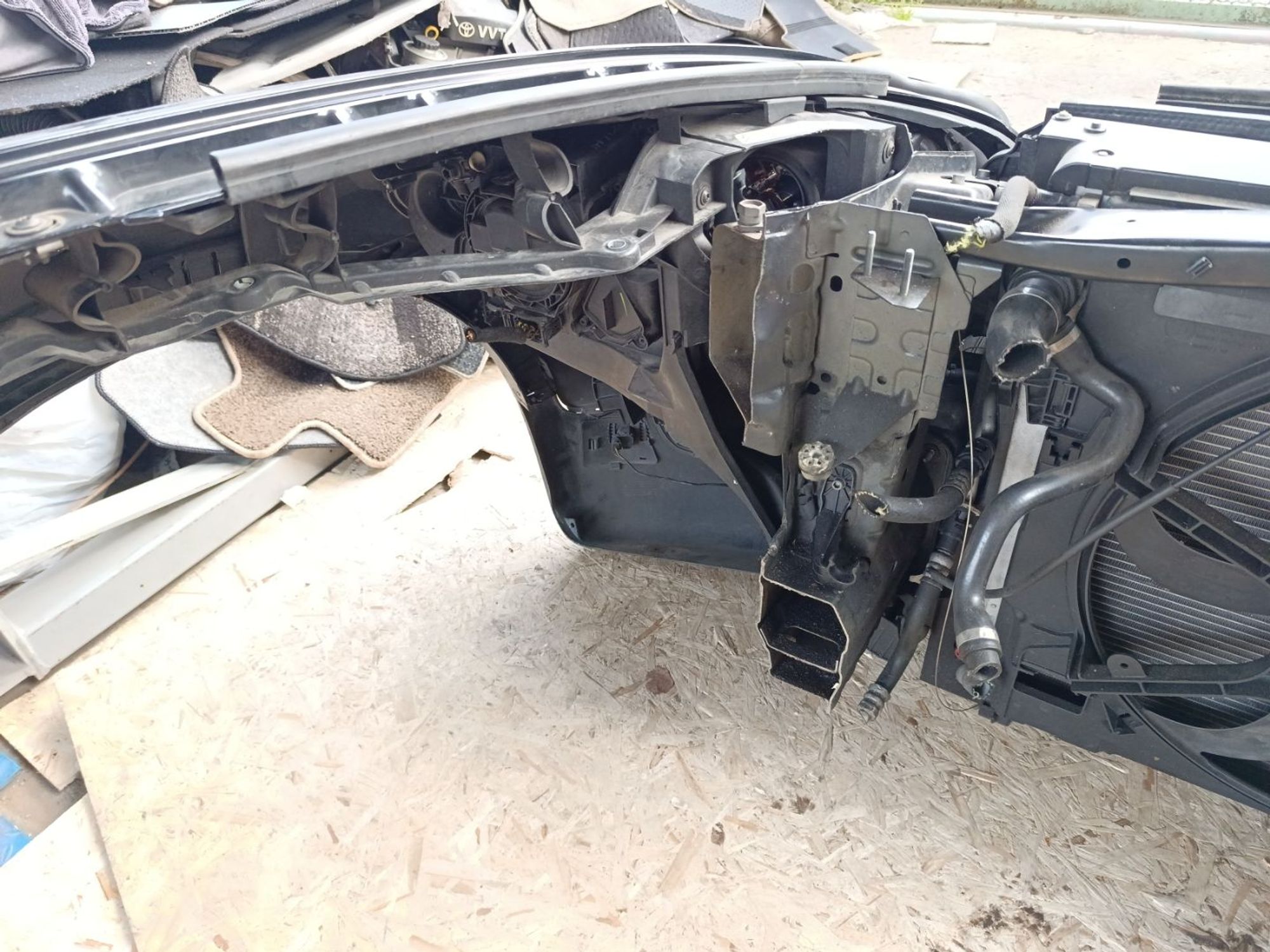 https://ycs.partsauto.market/partsauto-images/thmbs/userImages/d9b05010c61782443e0b3e264cf05921/part/1f04867f-b309-4f35-a2a4-e846ff4f4bb7_1781363502706.jpg