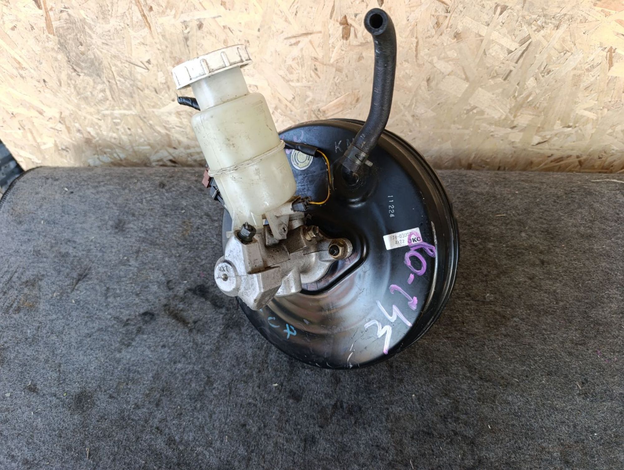 https://ycs.partsauto.market/partsauto-images/thmbs/userImages/d9b05010c61782443e0b3e264cf05921/part/1f3cde56-9758-4b62-bf06-2498e19ba069_1783751885537.jpg