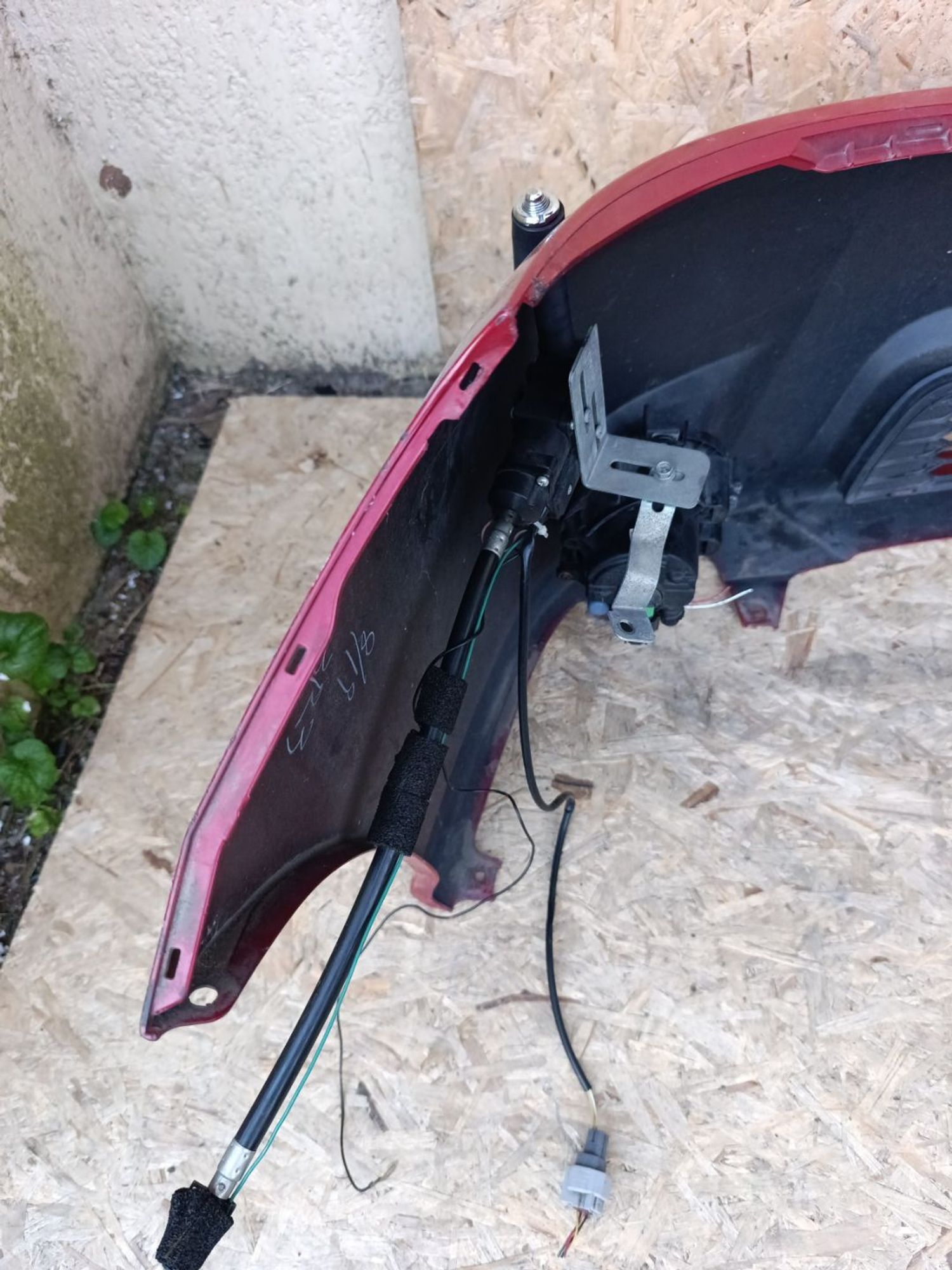 https://ycs.partsauto.market/partsauto-images/thmbs/userImages/d9b05010c61782443e0b3e264cf05921/part/20749626-447f-4025-acc4-301a61baad7a_1782234022855.jpg