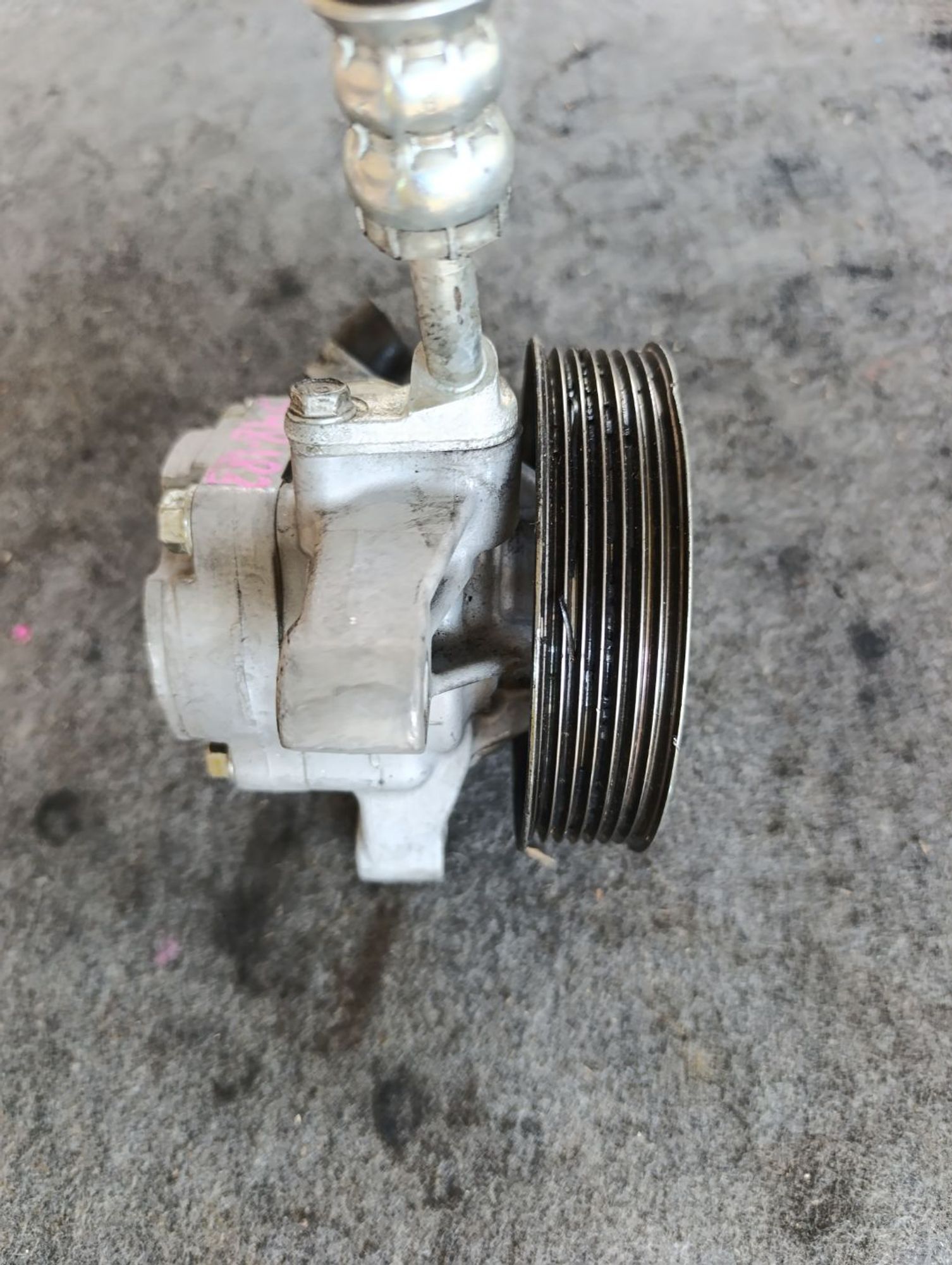 https://ycs.partsauto.market/partsauto-images/thmbs/userImages/d9b05010c61782443e0b3e264cf05921/part/2273328a-61a7-4e97-9d86-23f80a98001f_1783513643682.jpg