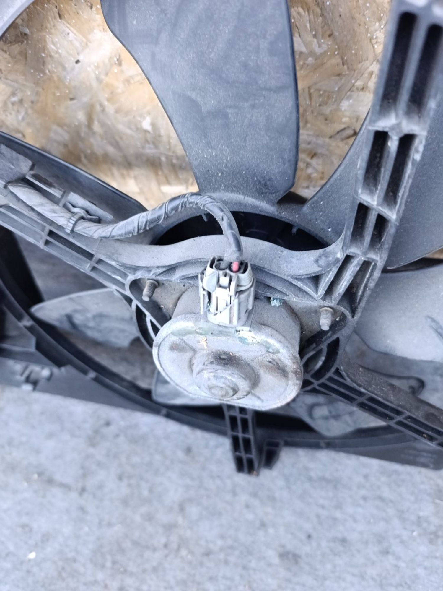 https://ycs.partsauto.market/partsauto-images/thmbs/userImages/d9b05010c61782443e0b3e264cf05921/part/22d0f7d3-de52-4af6-b329-d572dc415324_1781107647075.jpg