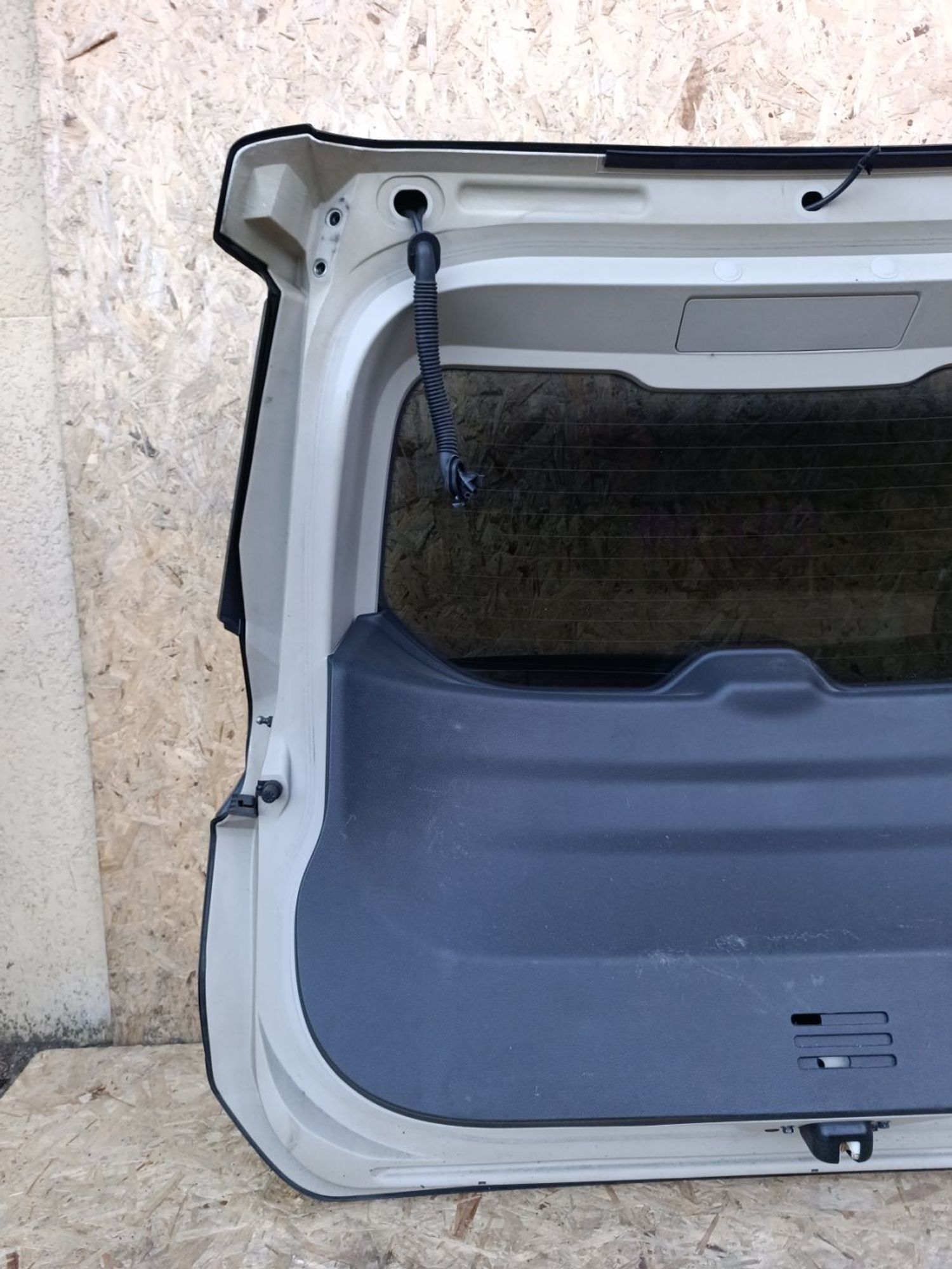 https://ycs.partsauto.market/partsauto-images/thmbs/userImages/d9b05010c61782443e0b3e264cf05921/part/24fa894b-edd3-4ea9-8c8b-28dc6613a068_1781930390691.jpg