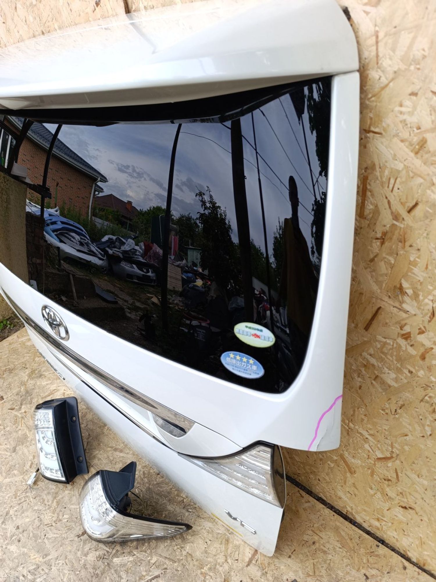 Крышка багажника Toyota Alphard GGH20W, 30000 рублей, Ленина