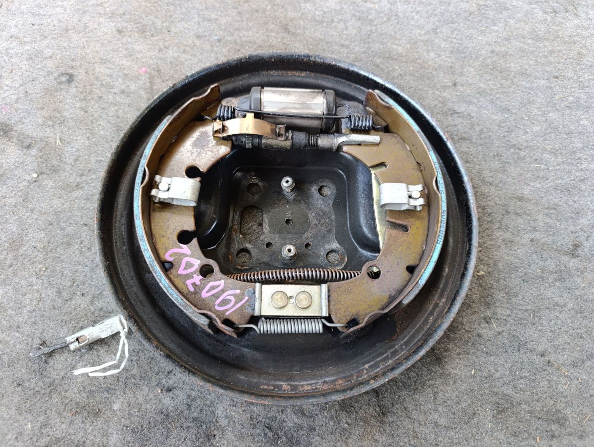 https://ycs.partsauto.market/partsauto-images/thmbs/userImages/d9b05010c61782443e0b3e264cf05921/part/25bcb569-0ec8-4f12-83c0-164bfc82f79c_1784453962162.jpg