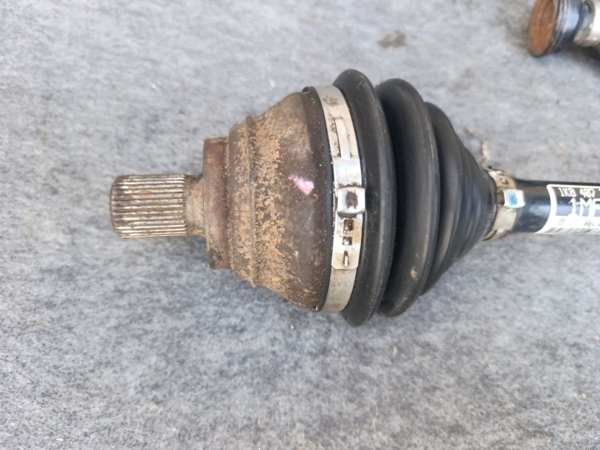 https://ycs.partsauto.market/partsauto-images/thmbs/userImages/d9b05010c61782443e0b3e264cf05921/part/25e774ce-bb3d-4d93-ab20-1d304ce9fad5_1779639419402.jpg