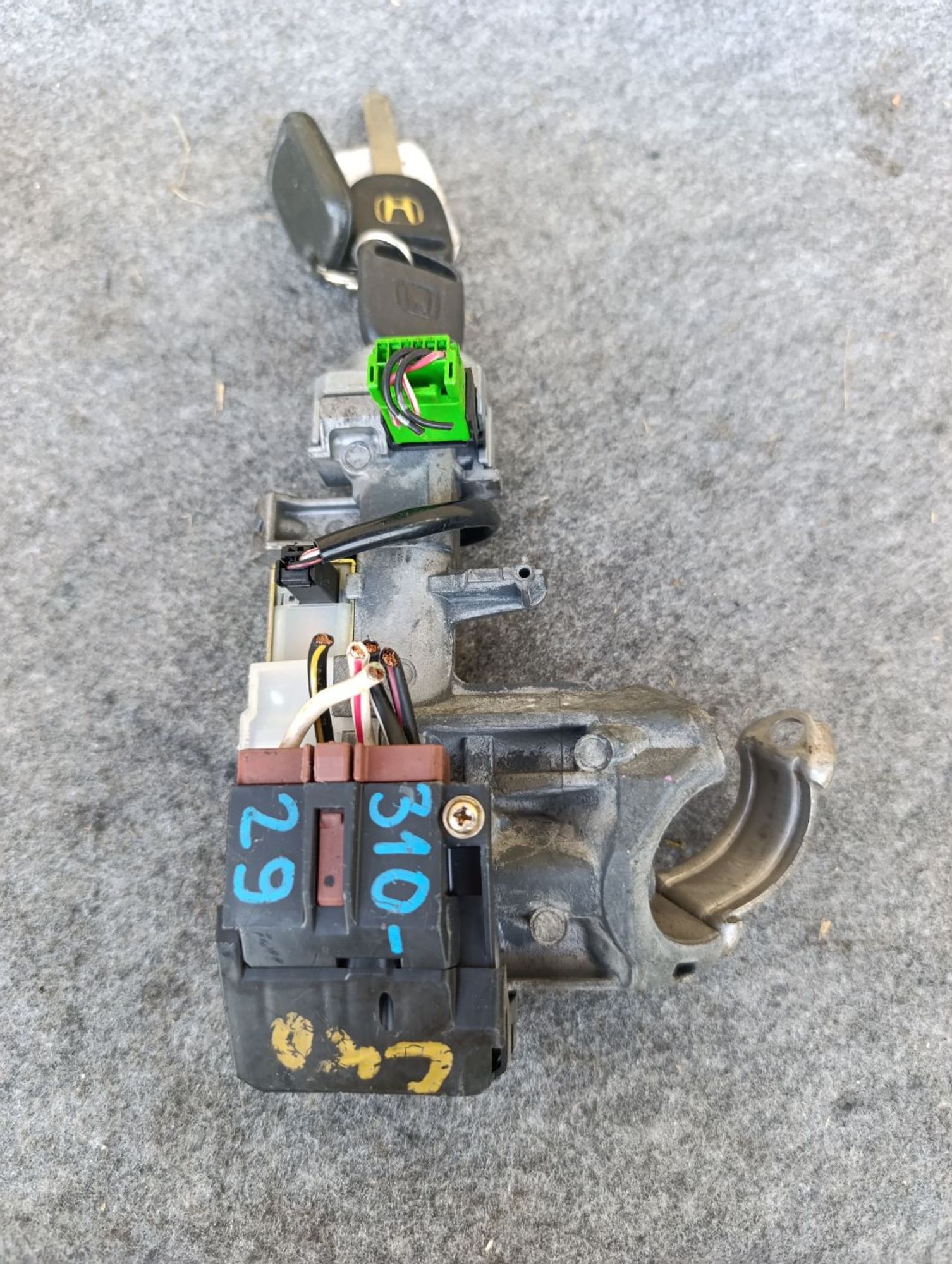 https://ycs.partsauto.market/partsauto-images/thmbs/userImages/d9b05010c61782443e0b3e264cf05921/part/27503a6c-7fa7-4f59-afc2-1c18bce05f1d_1783436508261.jpg