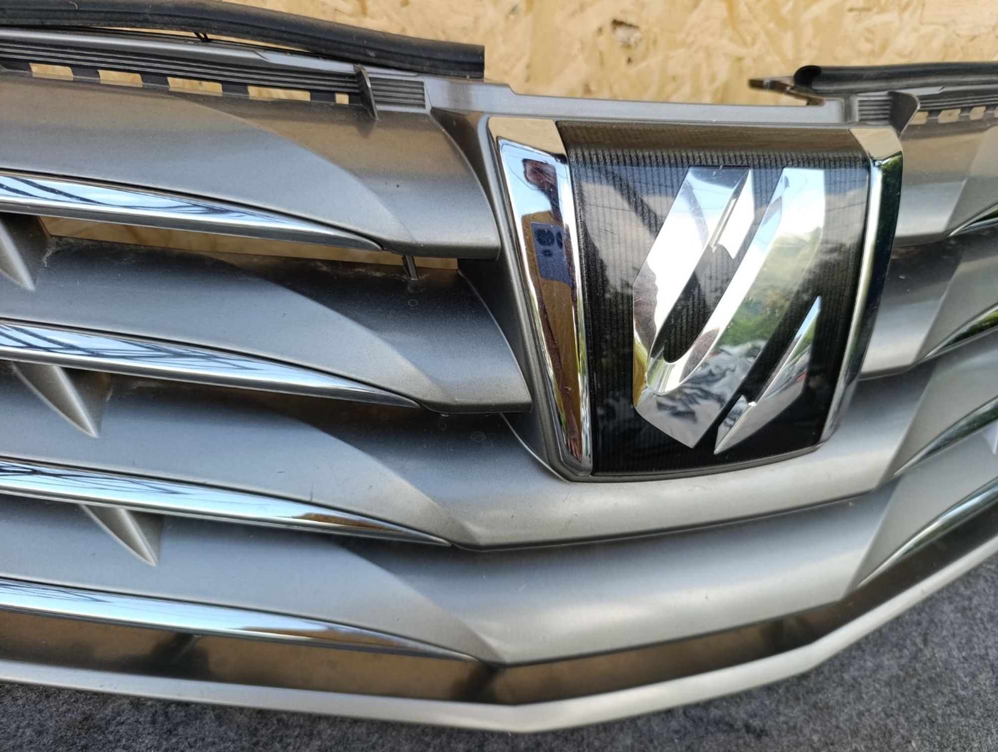 https://ycs.partsauto.market/partsauto-images/thmbs/userImages/d9b05010c61782443e0b3e264cf05921/part/298307a0-04b7-4ecf-b25b-c481a59d431d_1783520952953.jpg