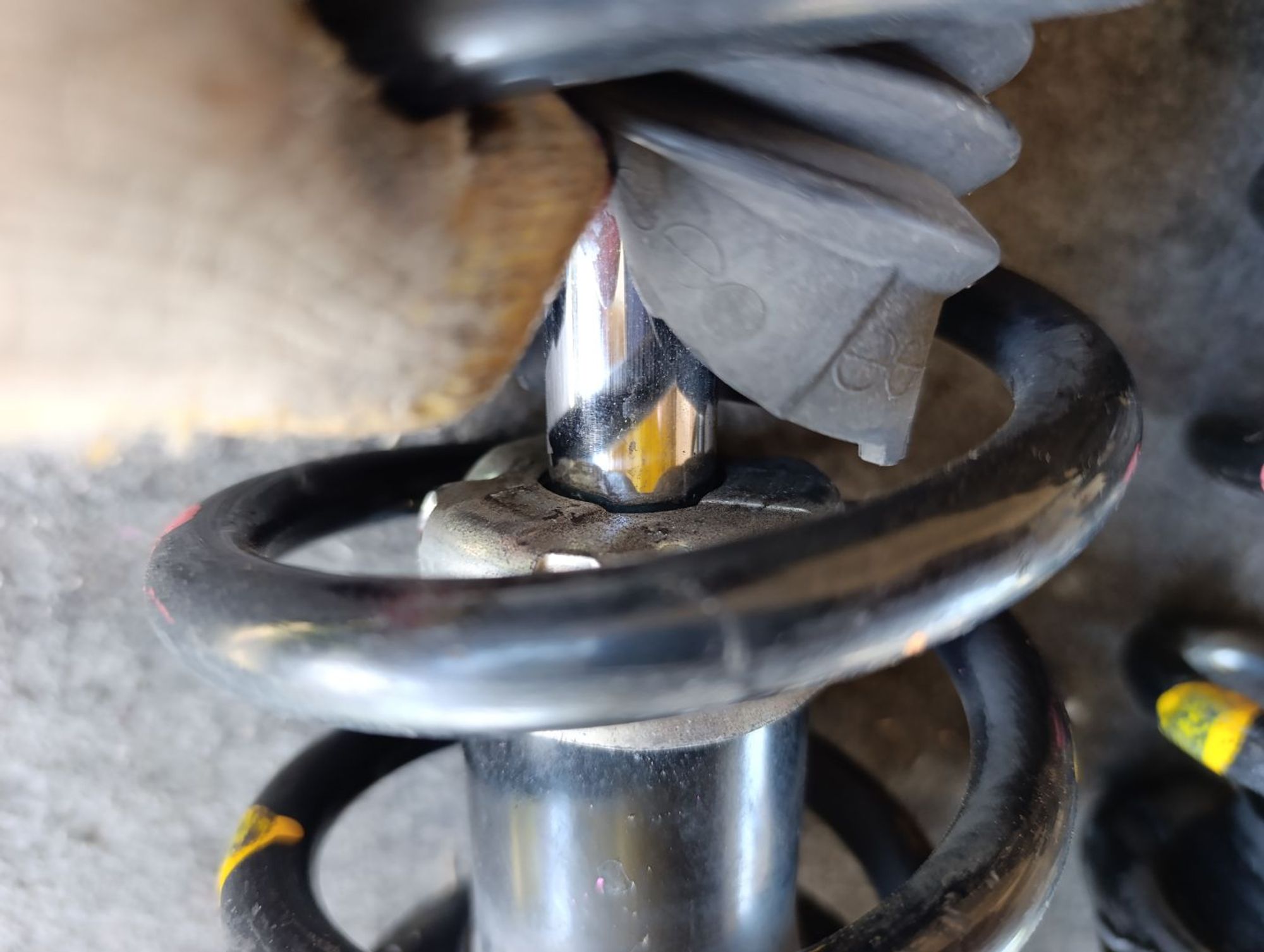 https://ycs.partsauto.market/partsauto-images/thmbs/userImages/d9b05010c61782443e0b3e264cf05921/part/2c6a453c-1b0a-4d9b-a42f-6d85ede32c84_1784191542914.jpg